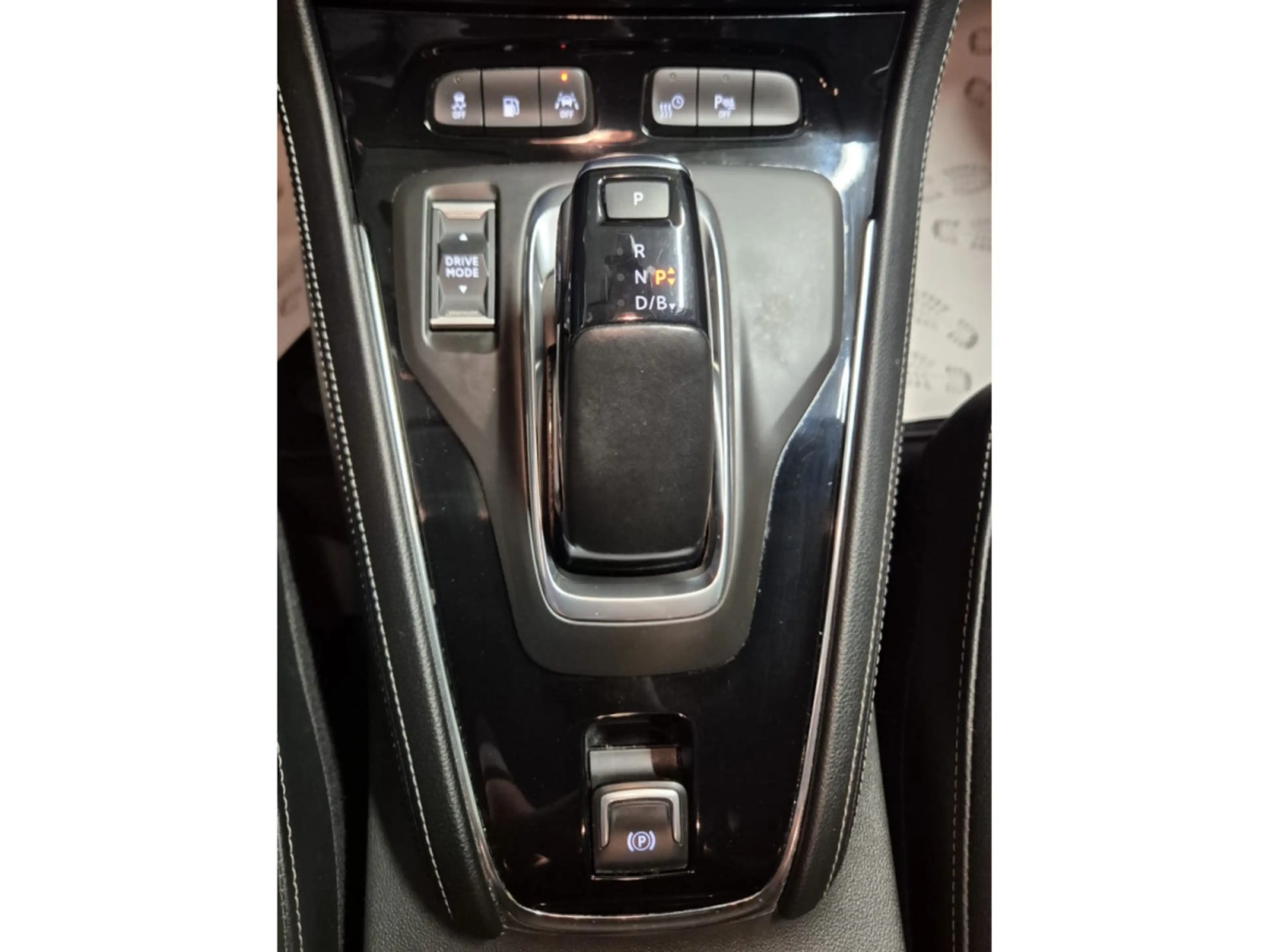 Opel Grandland X ULTIMATE PHEV NAVI 360CAM CUIR 1 HAND — photo 11