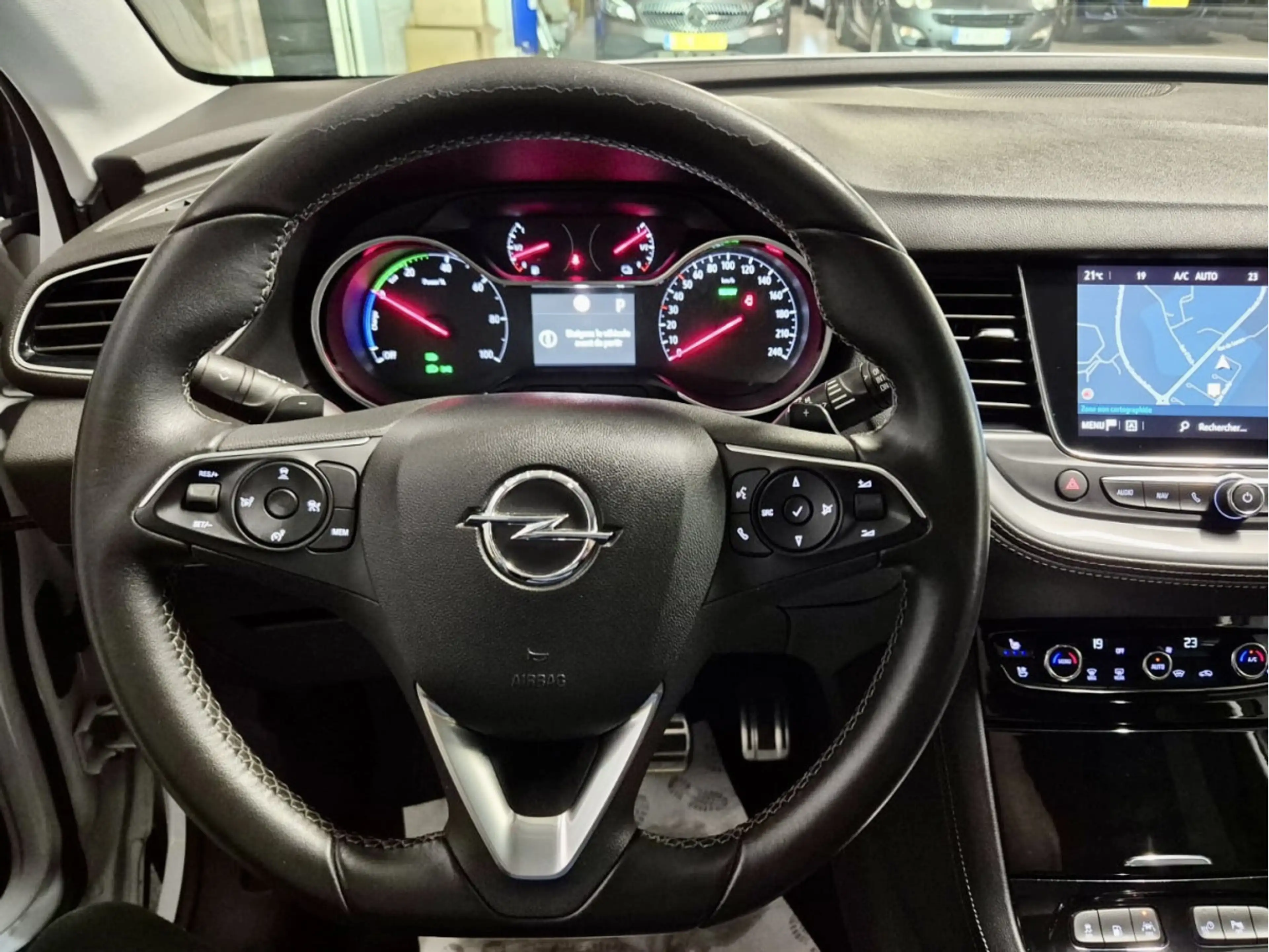 Opel Grandland X ULTIMATE PHEV NAVI 360CAM CUIR 1 HAND — photo 7