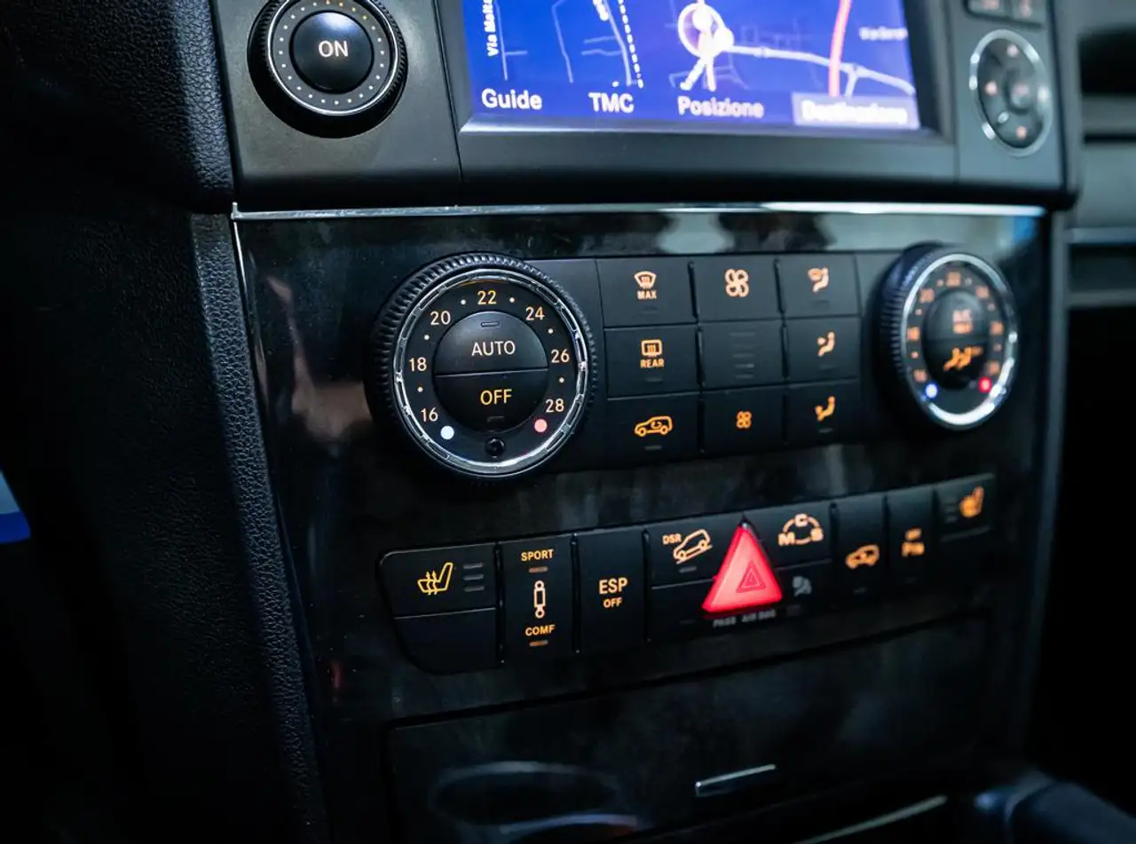 2009 Mercedes-Benz ML 63 AMG AMG V-MAX –SERVICE MERCEDES-UFFIC. ITALIA, photograph 12