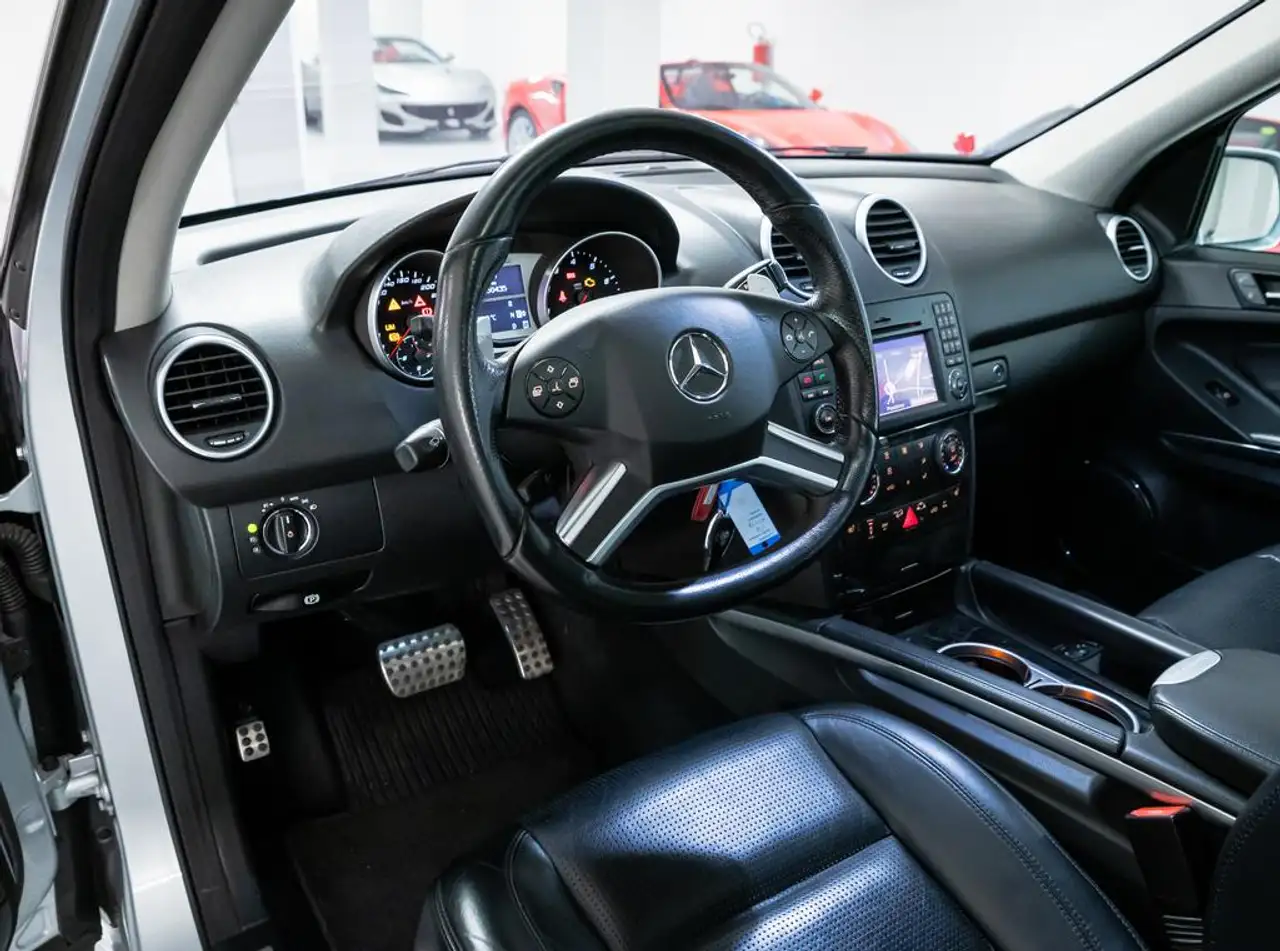 2009 Mercedes-Benz ML 63 AMG AMG V-MAX –SERVICE MERCEDES-UFFIC. ITALIA, photograph 7