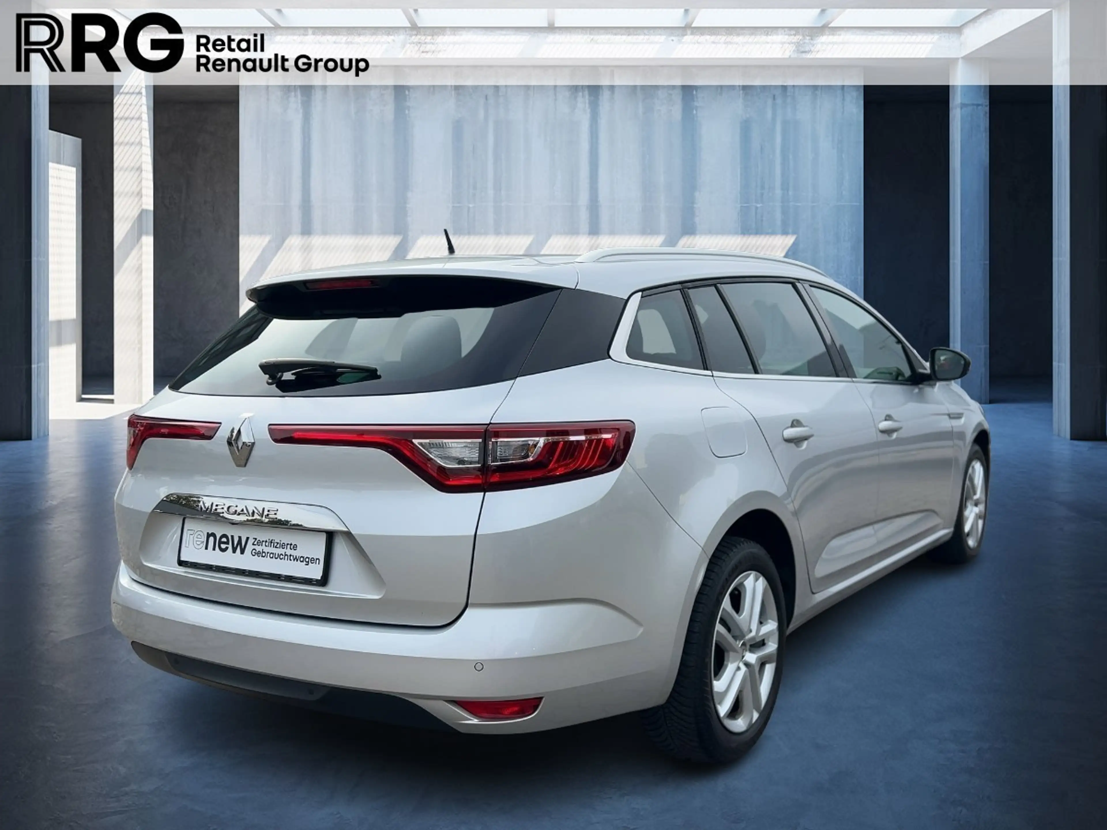 Renault Megane Grandtour LIMITED Deluxe TCe 140 GPF SHZ BT — photo 5