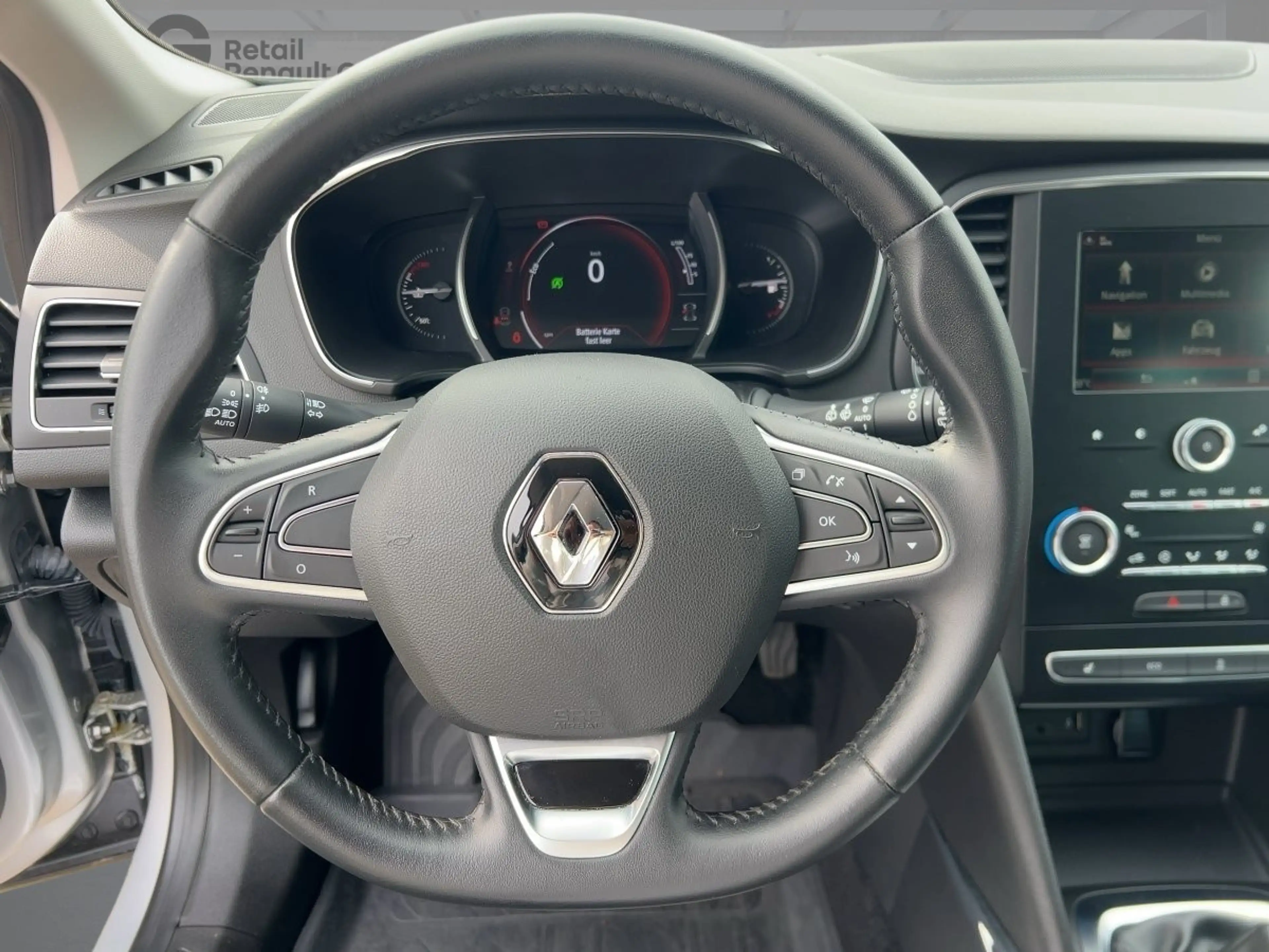 Renault Megane Grandtour LIMITED Deluxe TCe 140 GPF SHZ BT — photo 11