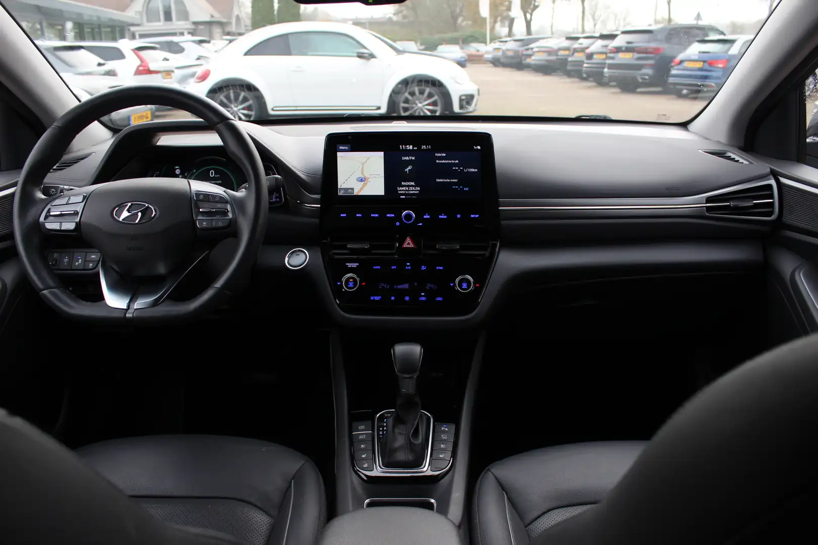 Hyundai IONIQ 1.6 GDi Premium 50.697 km! / Camera / Leder / CarP Grijs - 2