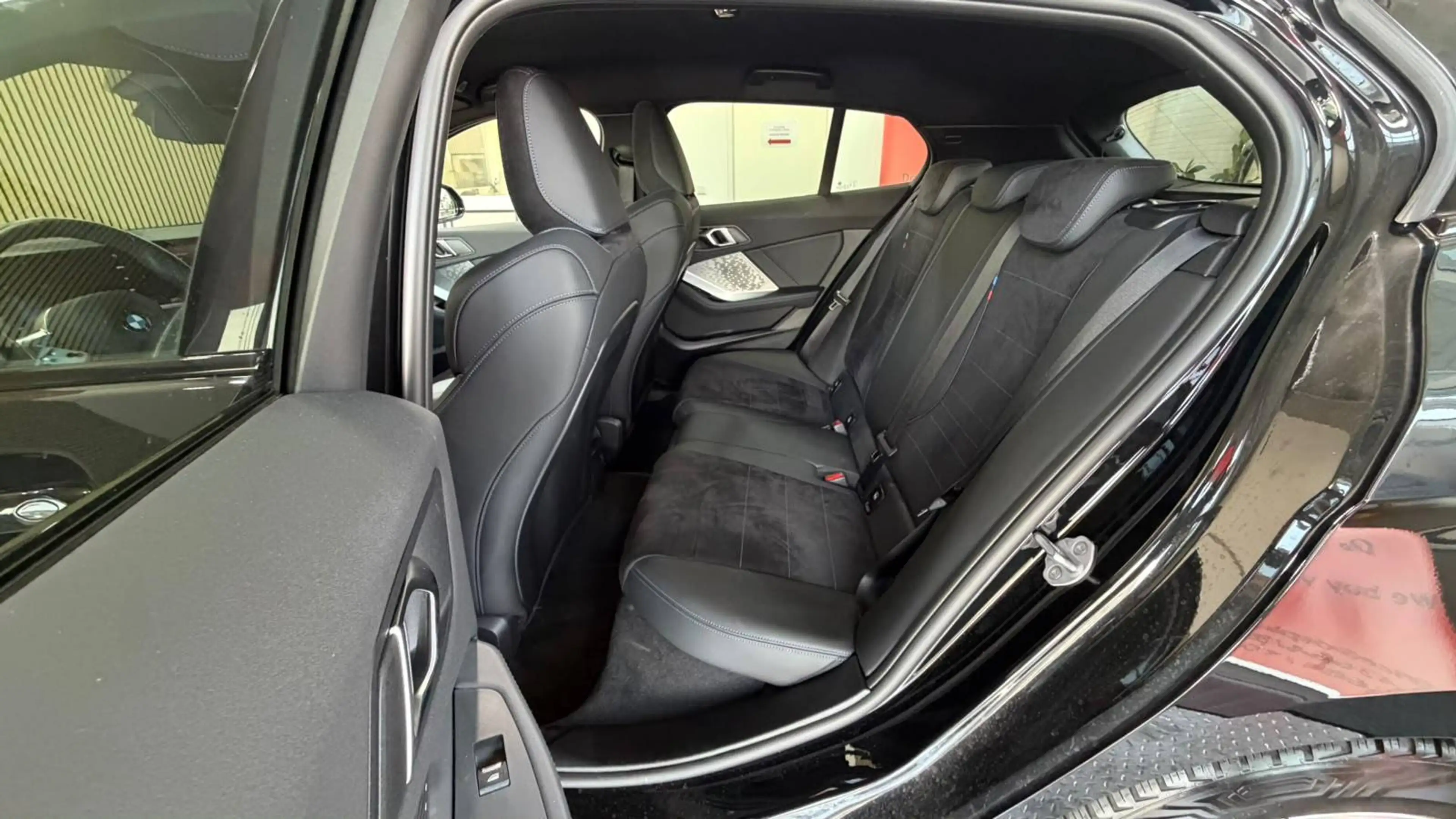 BMW 118 118 d MSport — photo 12