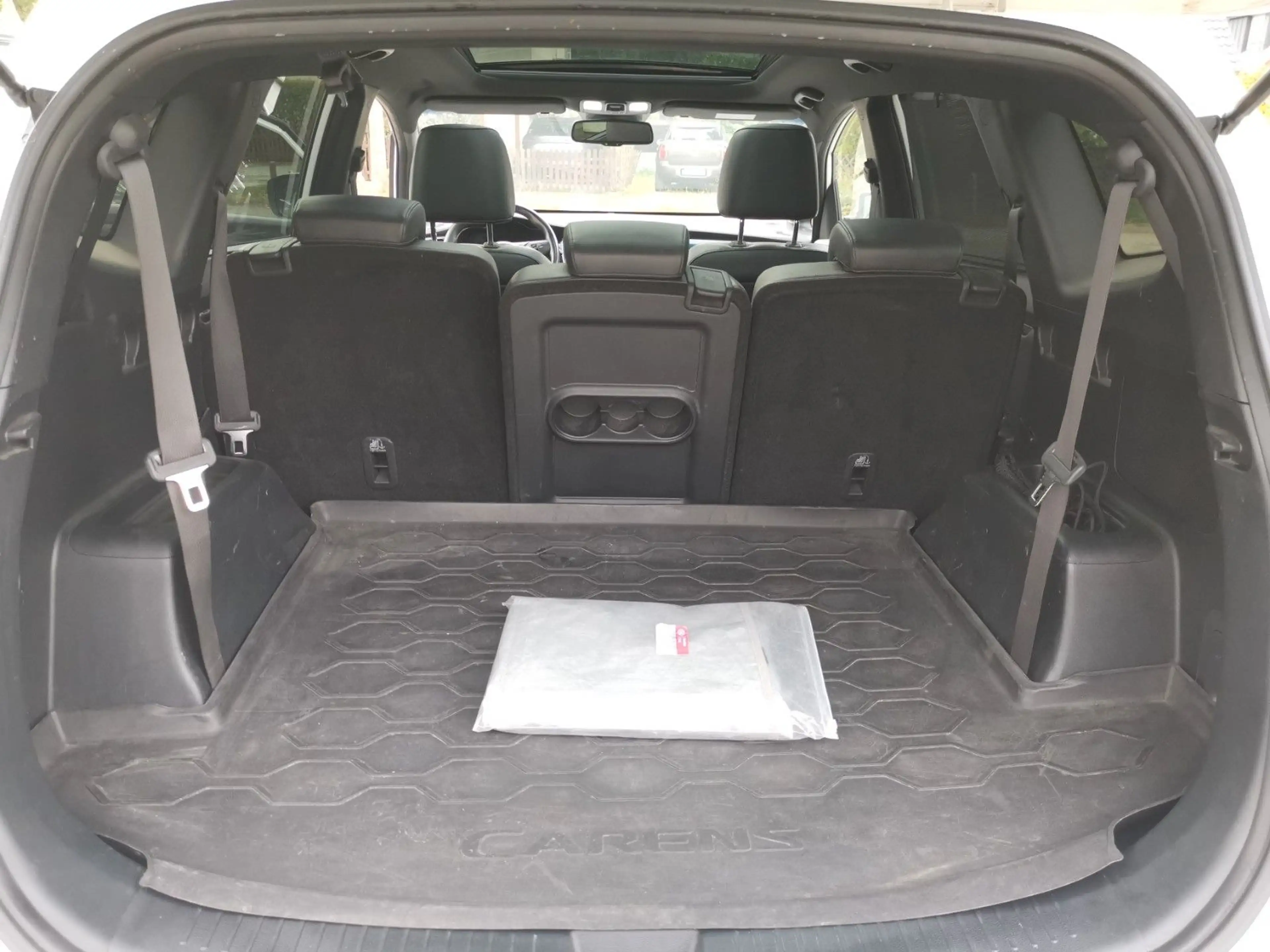 Kia Carens Spirit 1.7 CRDI Automatik TÜV 7 Sitzer — photo 21