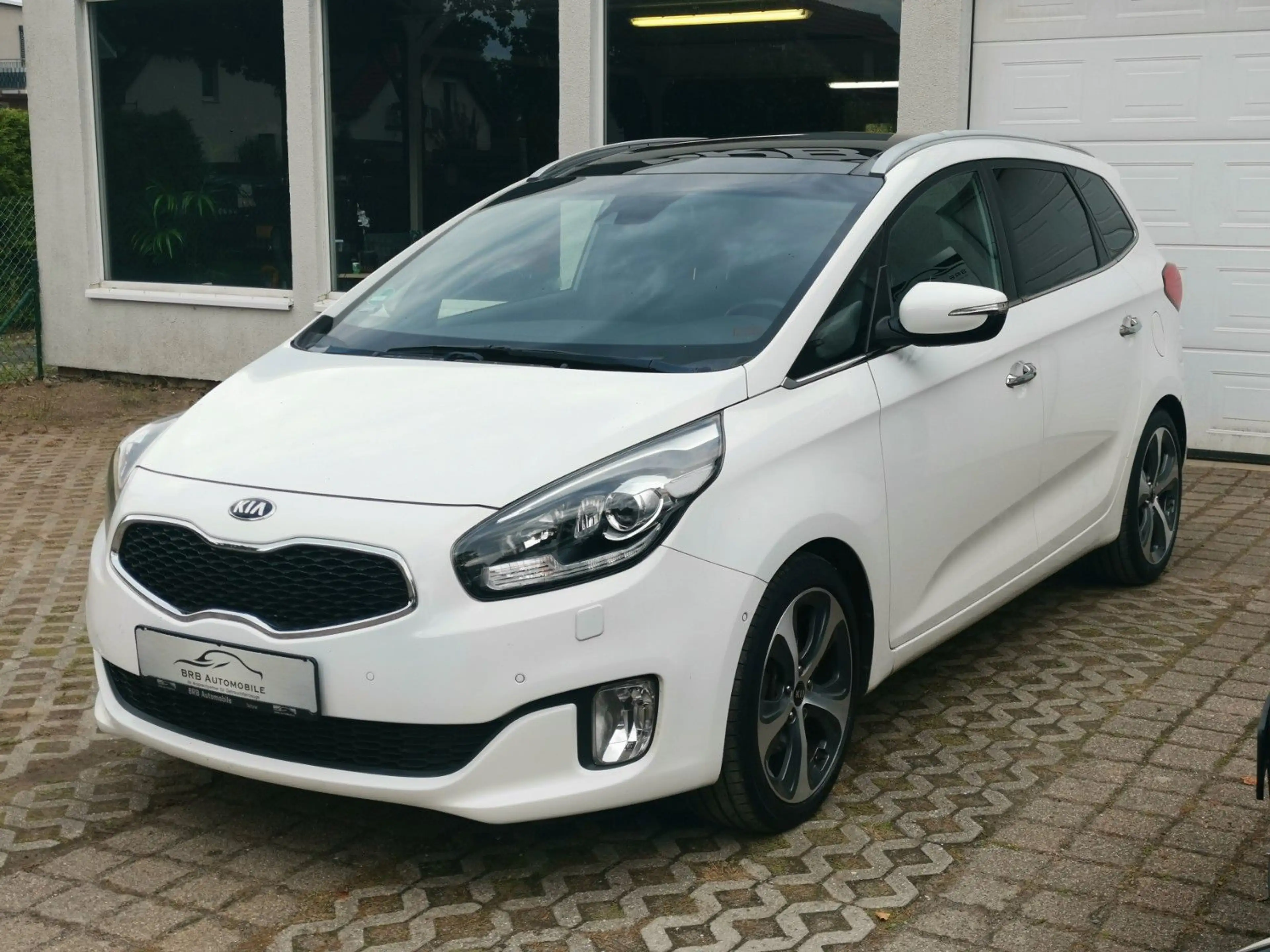 Kia Carens Spirit 1.7 CRDI Automatik TÜV 7 Sitzer — photo 3