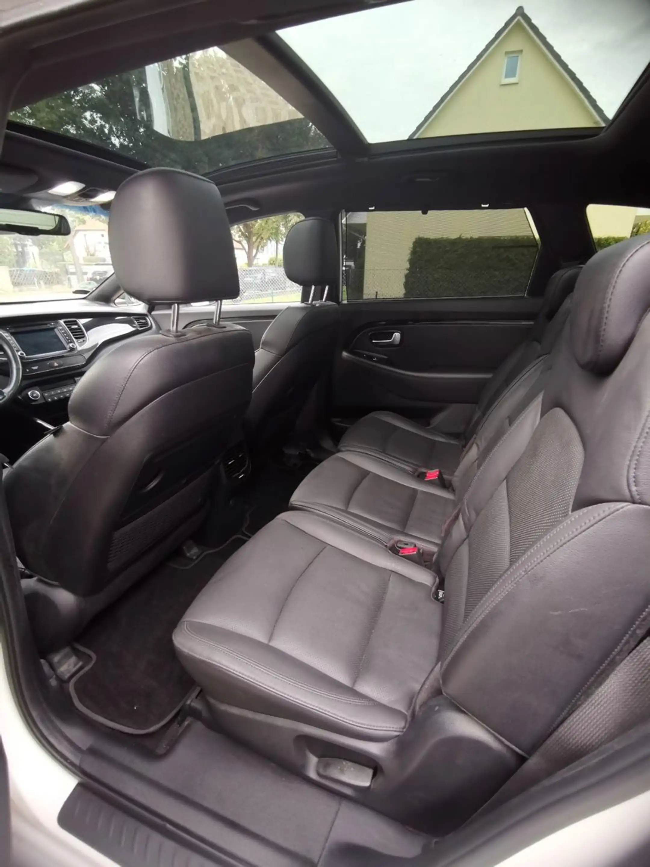 Kia Carens Spirit 1.7 CRDI Automatik TÜV 7 Sitzer — photo 16