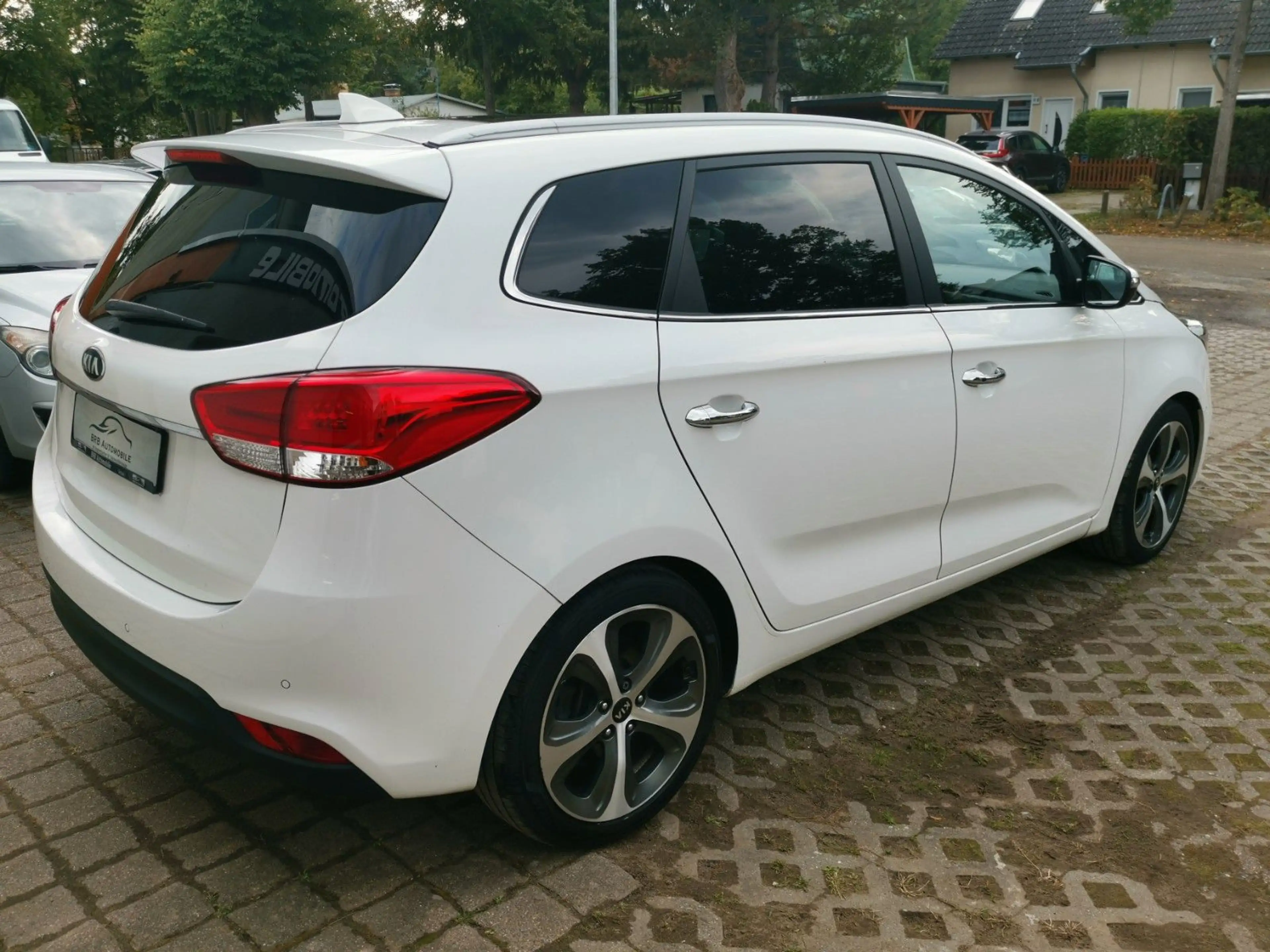 Kia Carens Spirit 1.7 CRDI Automatik TÜV 7 Sitzer — photo 6