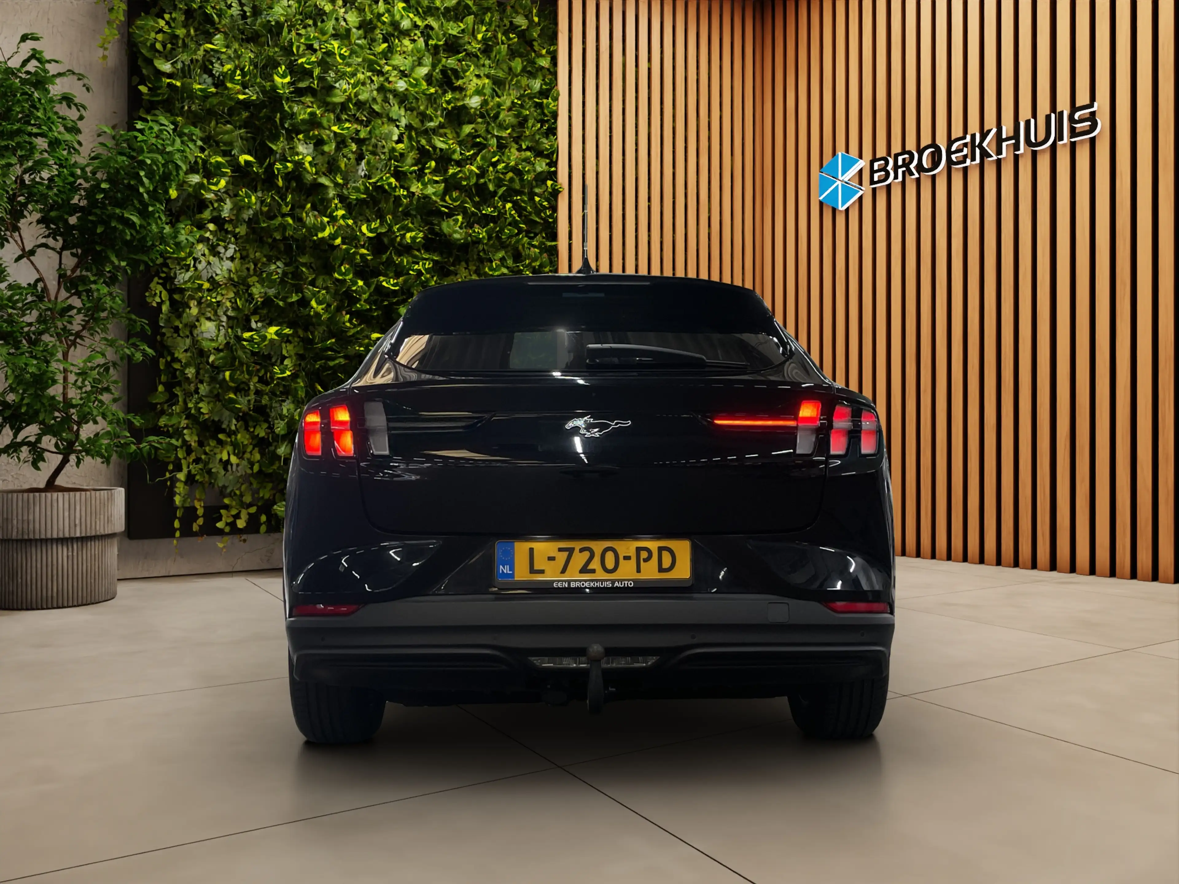 Ford Mustang Mach-E Extended RWD 98 kWh | SOH 93% | B&O | Trekhaak | A — photo 9