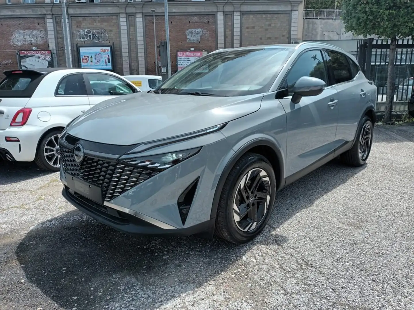Nissan Qashqai 1300 MHEV N-CONNECTA 140CV CAM360° ITALIA Grigio - 2