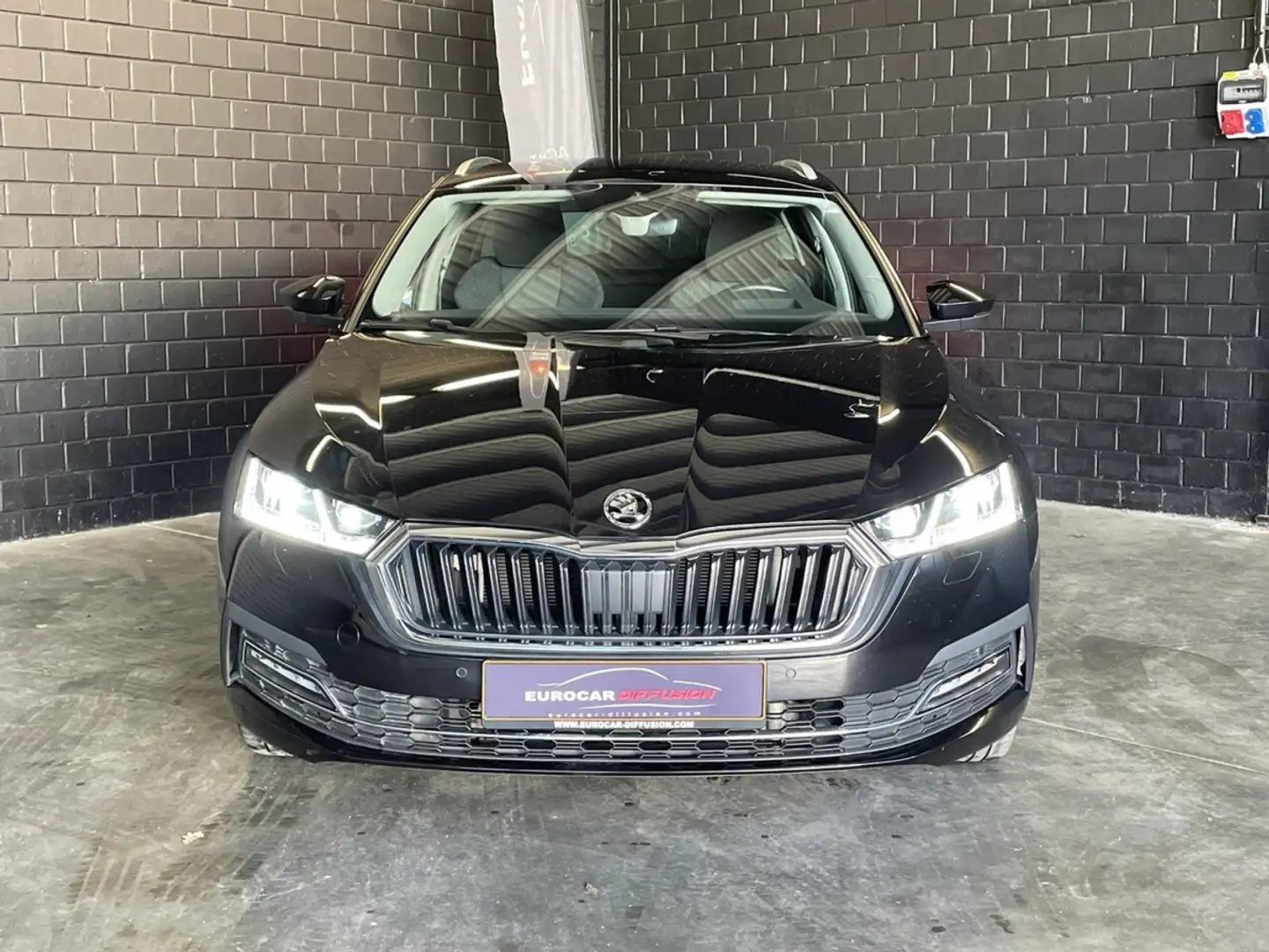 Skoda Octavia iV Estate Style 1.4 PHEV 204 CV ** Cuir ** têt Noir - 2