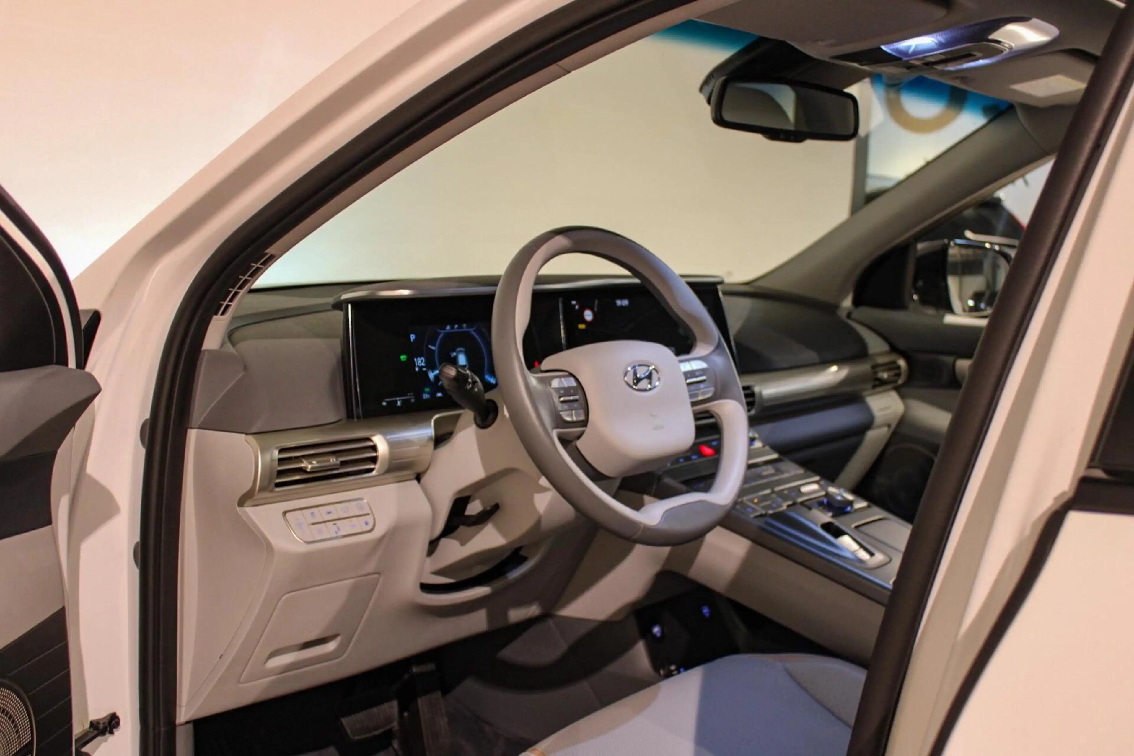 Hyundai NEXO FCEV Plus Pack Stoelkoeling | PANO | — photo 14