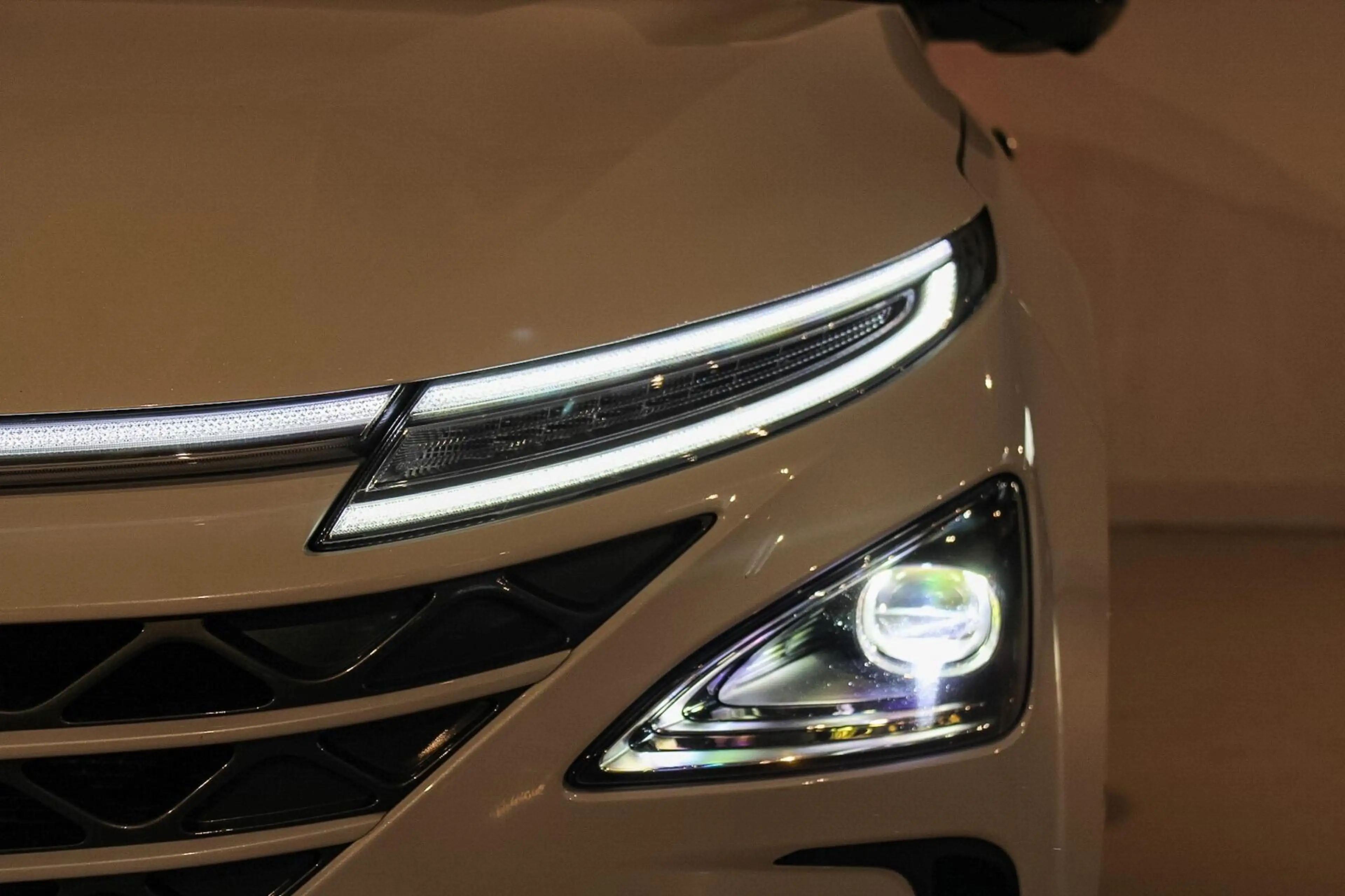 Hyundai NEXO FCEV Plus Pack Stoelkoeling | PANO | — photo 8