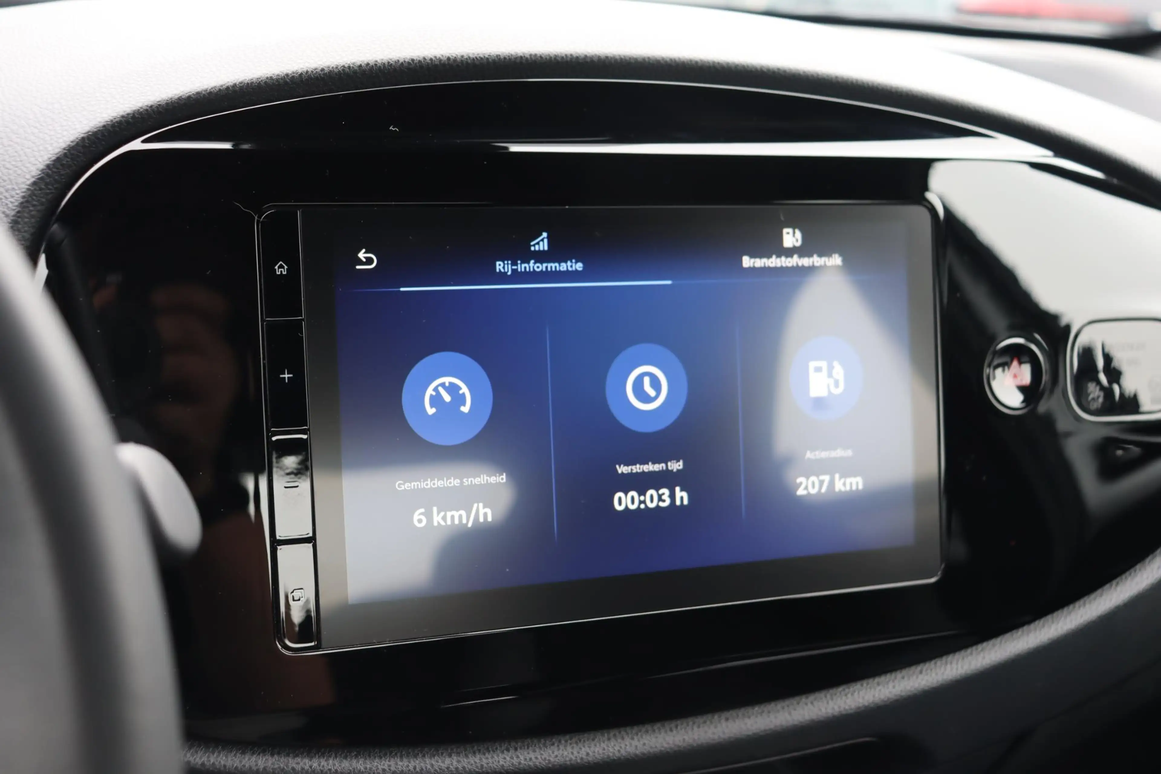 Toyota Aygo X 1.0 VVT-i MT Play Apple Carplay Android Auto, Came — photo 11