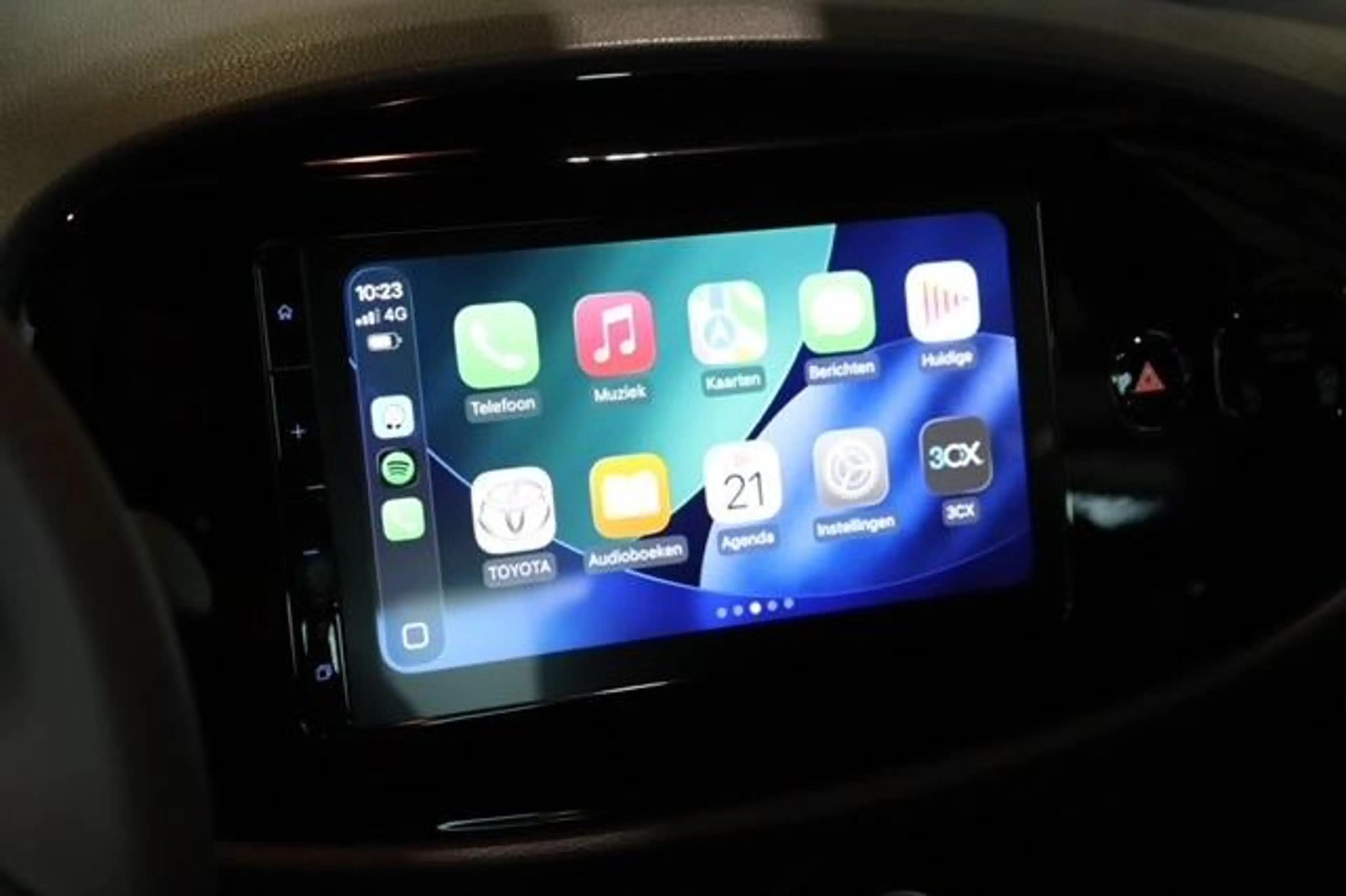 Toyota Aygo X 1.0 VVT-i MT Play Apple Carplay Android Auto, Came — photo 7