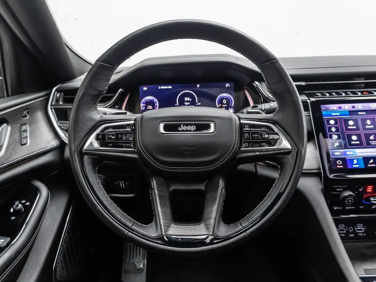 Jeep Grand Cherokee снимка Jeep Grand Cherokee