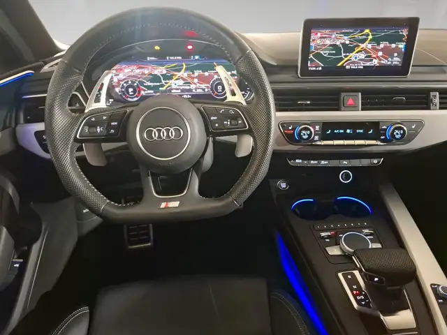 Audi A4 view 6