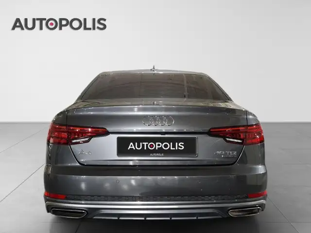 Audi A4 view 15
