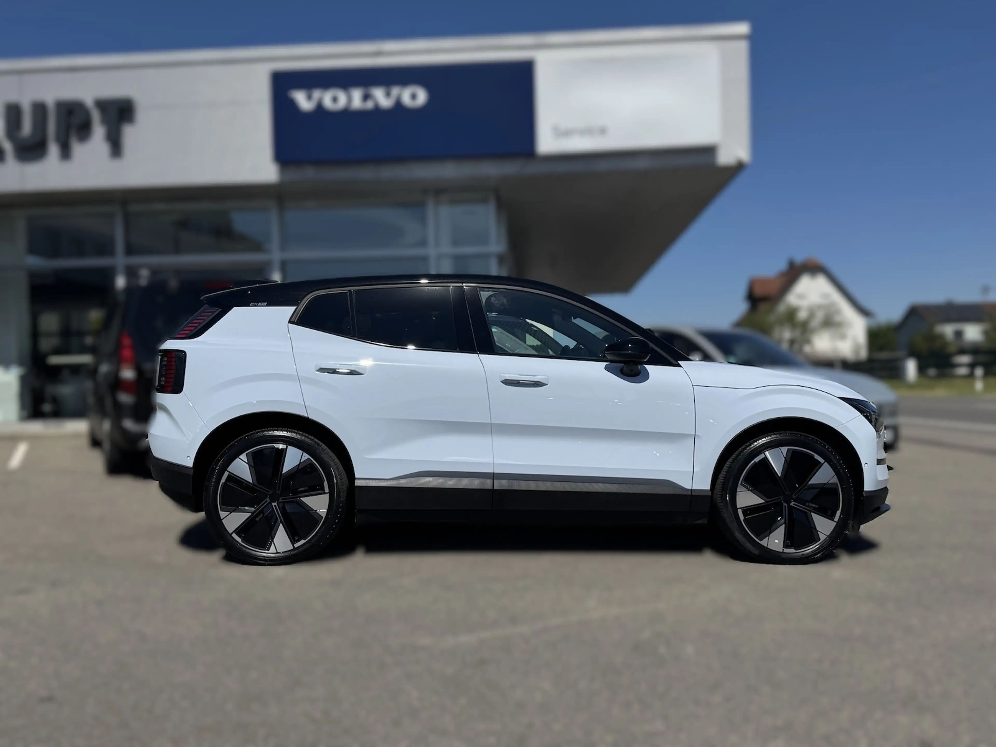 Volvo EX30 Ultra*2WD*NP55290*Ext.Re*Winterpaket*69kWh — photo 3