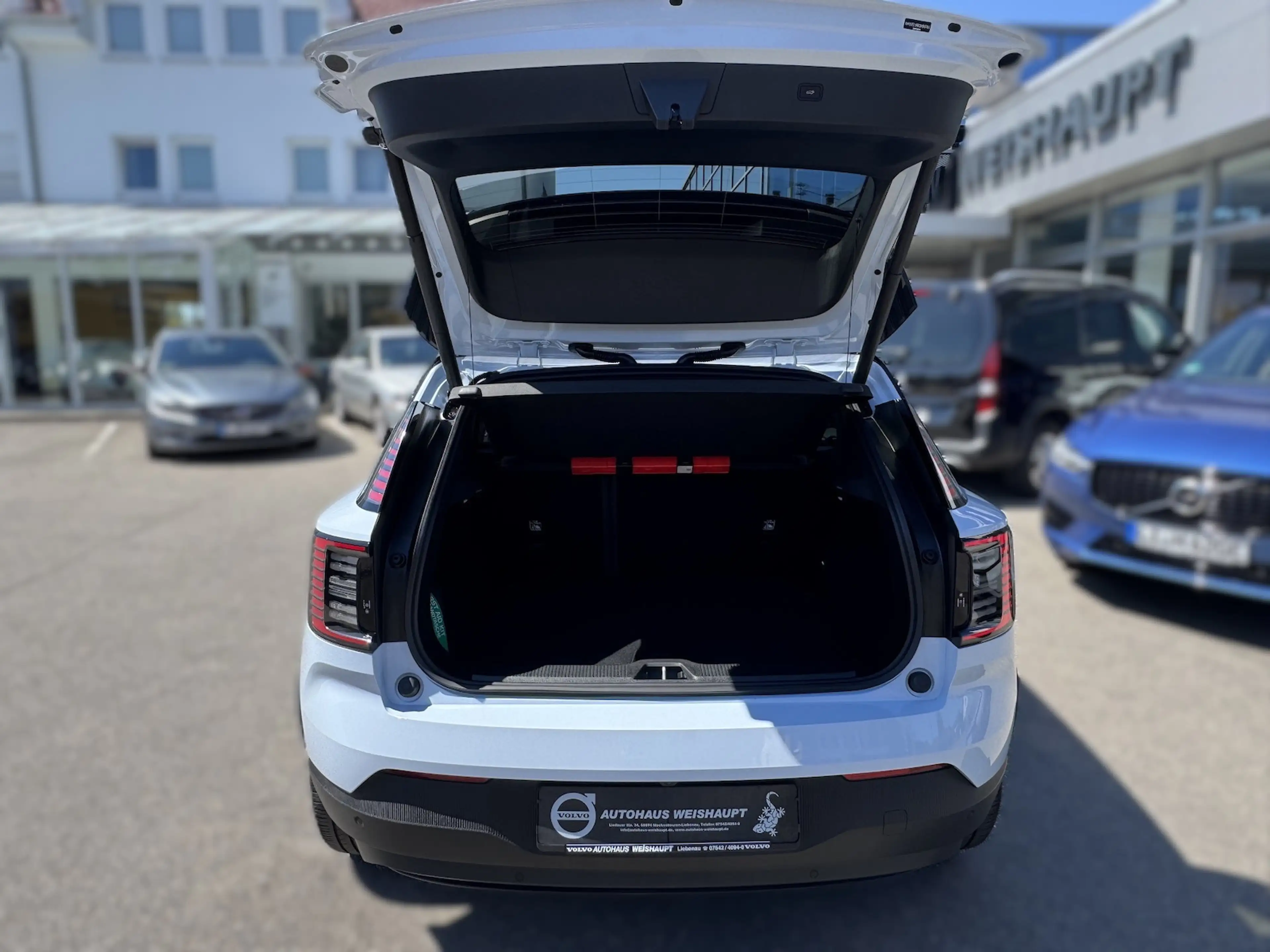 Volvo EX30 Ultra*2WD*NP55290*Ext.Re*Winterpaket*69kWh — photo 6