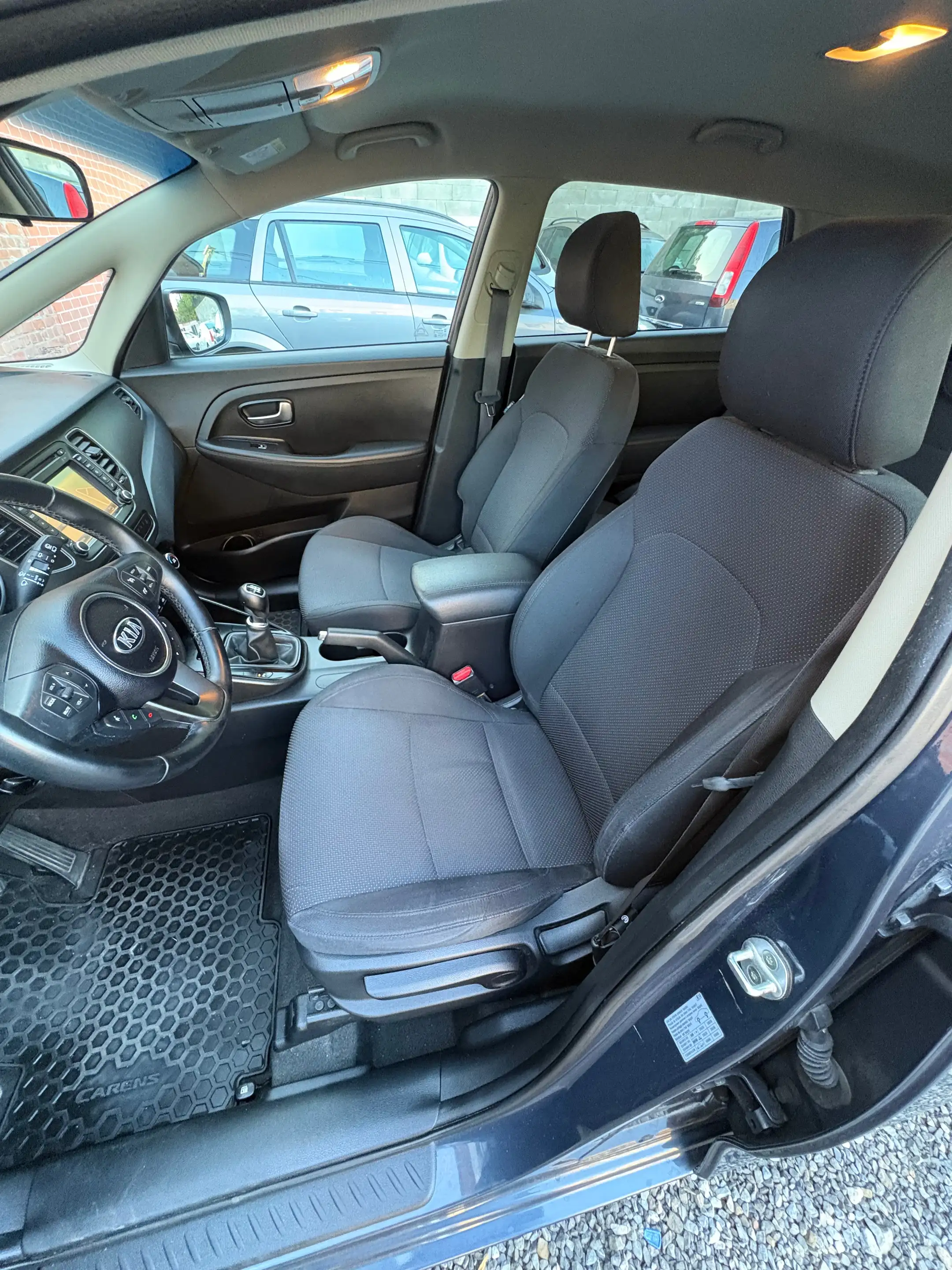 Kia Carens Carens 1.7 CRDI Business — photo 10