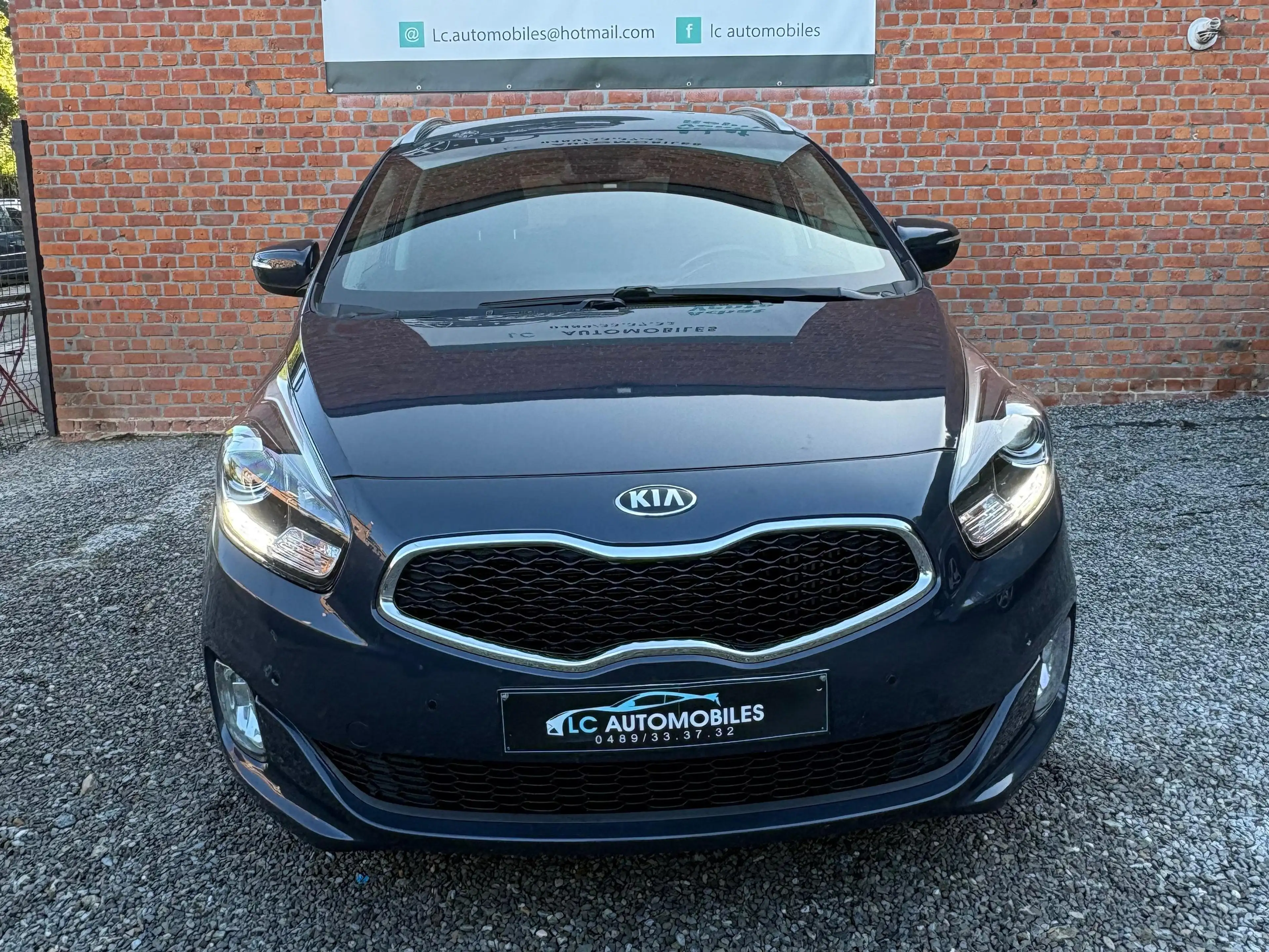 Kia Carens Carens 1.7 CRDI Business