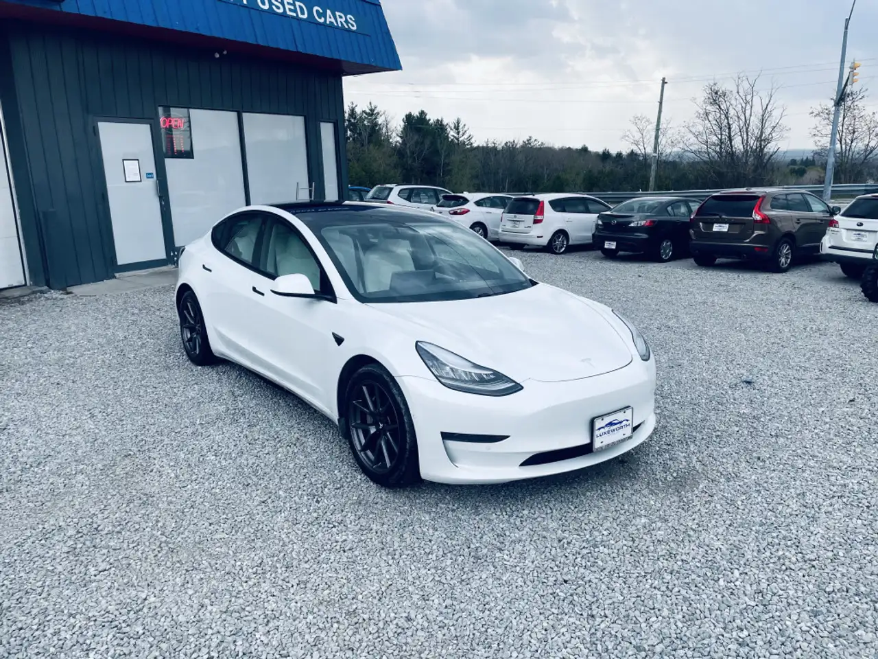 Tesla Model 3 fotografie Tesla Model 3
