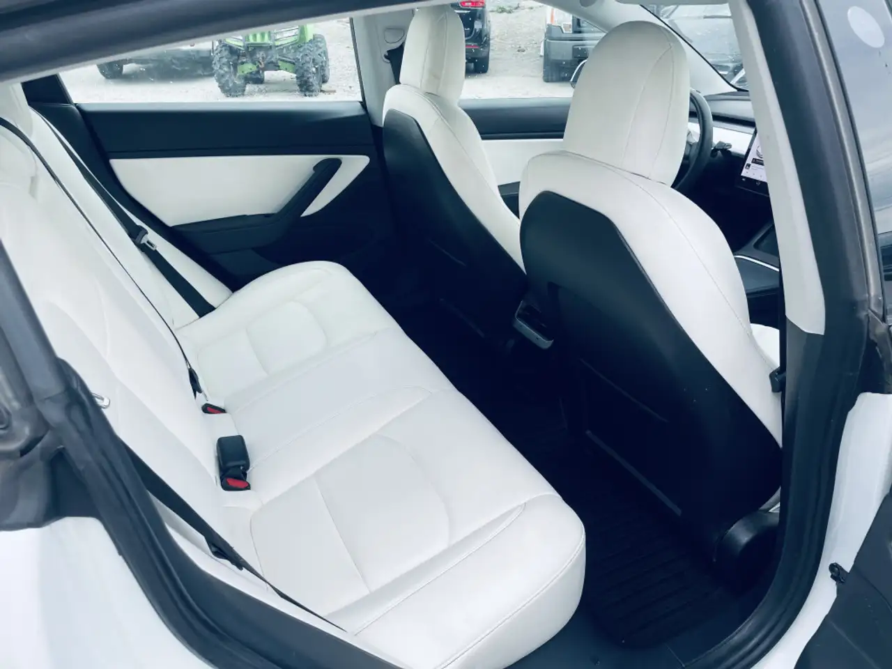 Tesla Model 3 fotografie Tesla Model 3