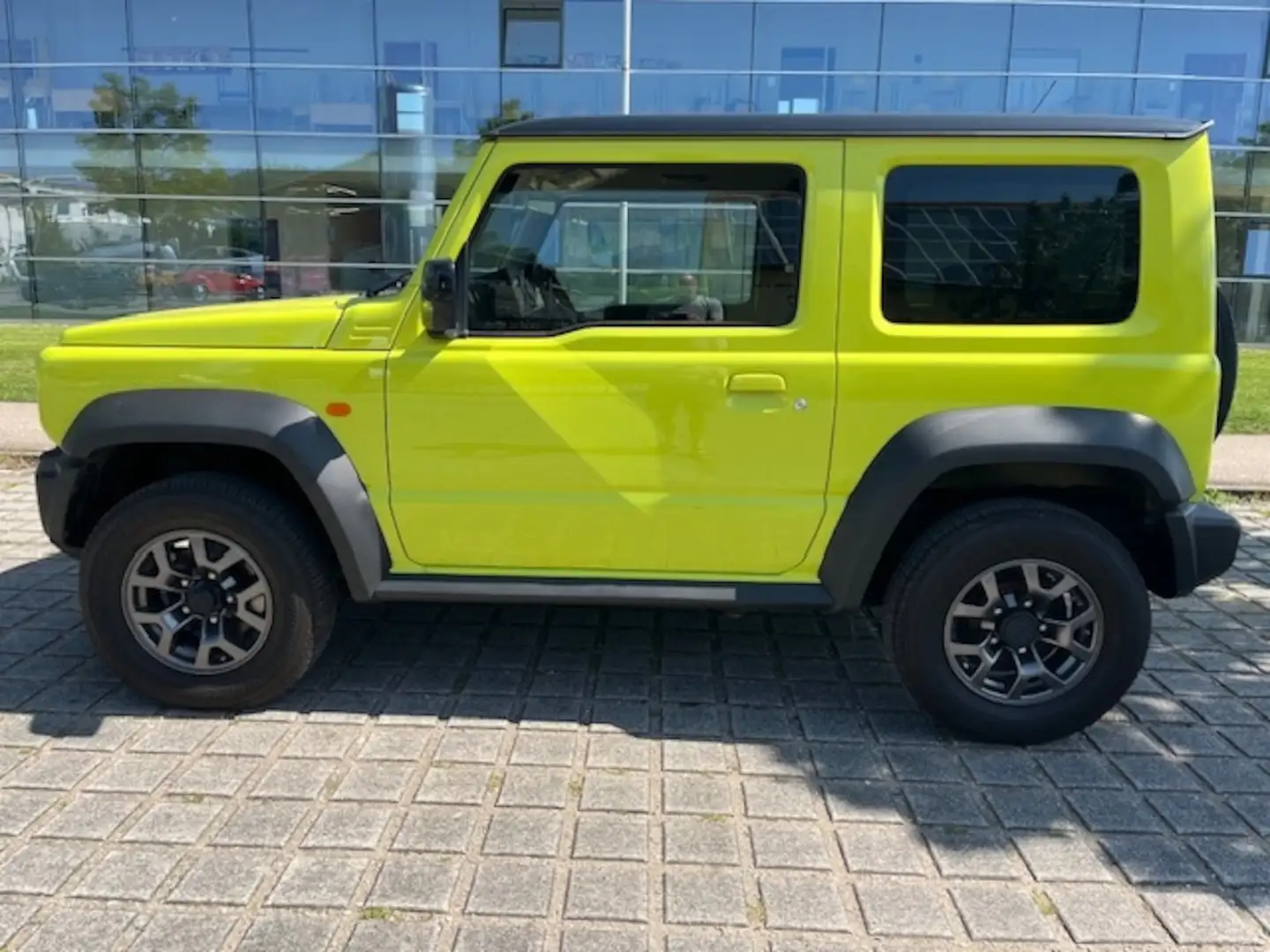 Suzuki Jimny Comfort+ AllGrip KLIMAAUT/AHK/LED Gelb - 2