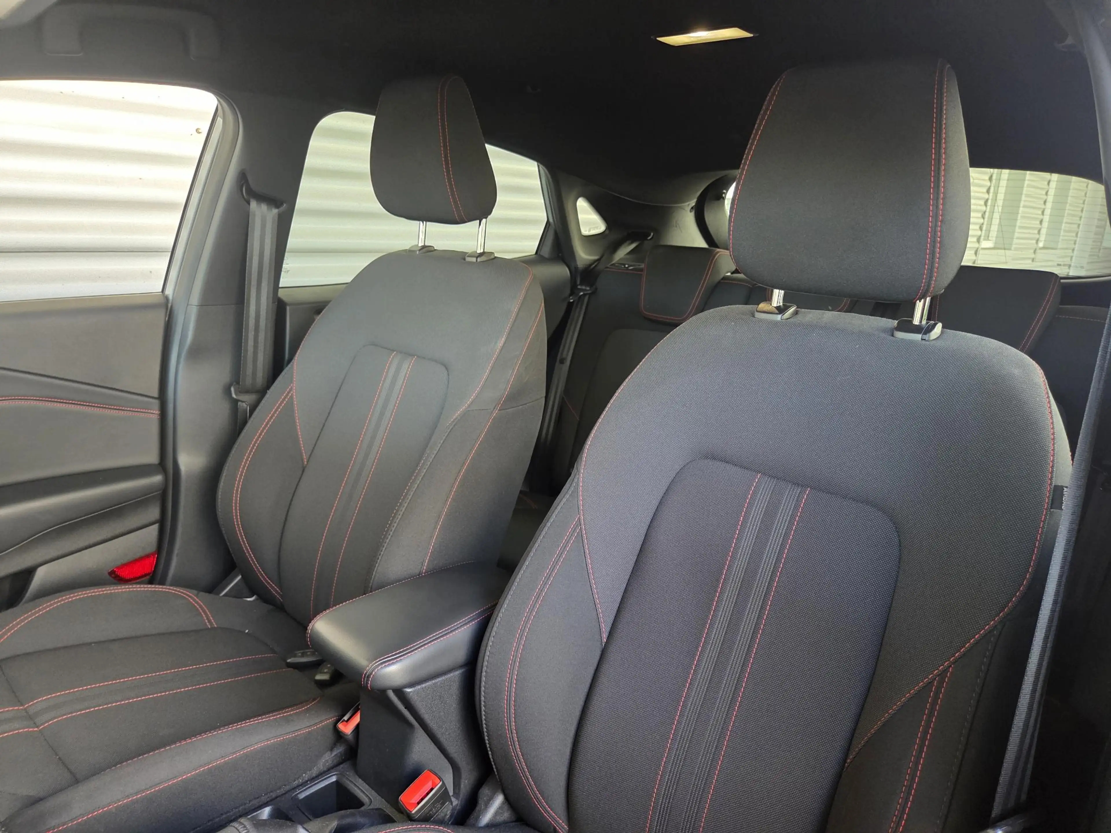 Ford Puma 1.0 EcoBoost Hybrid ST-Line X — photo 7