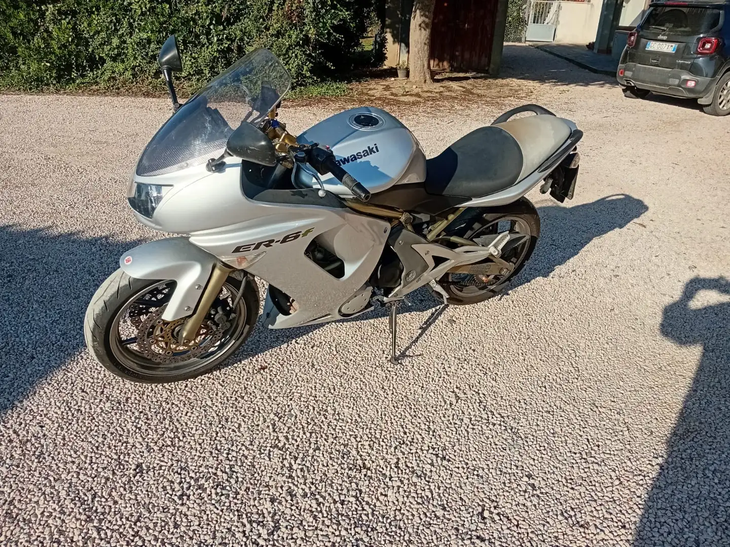 Kawasaki ER - 6 F - 2