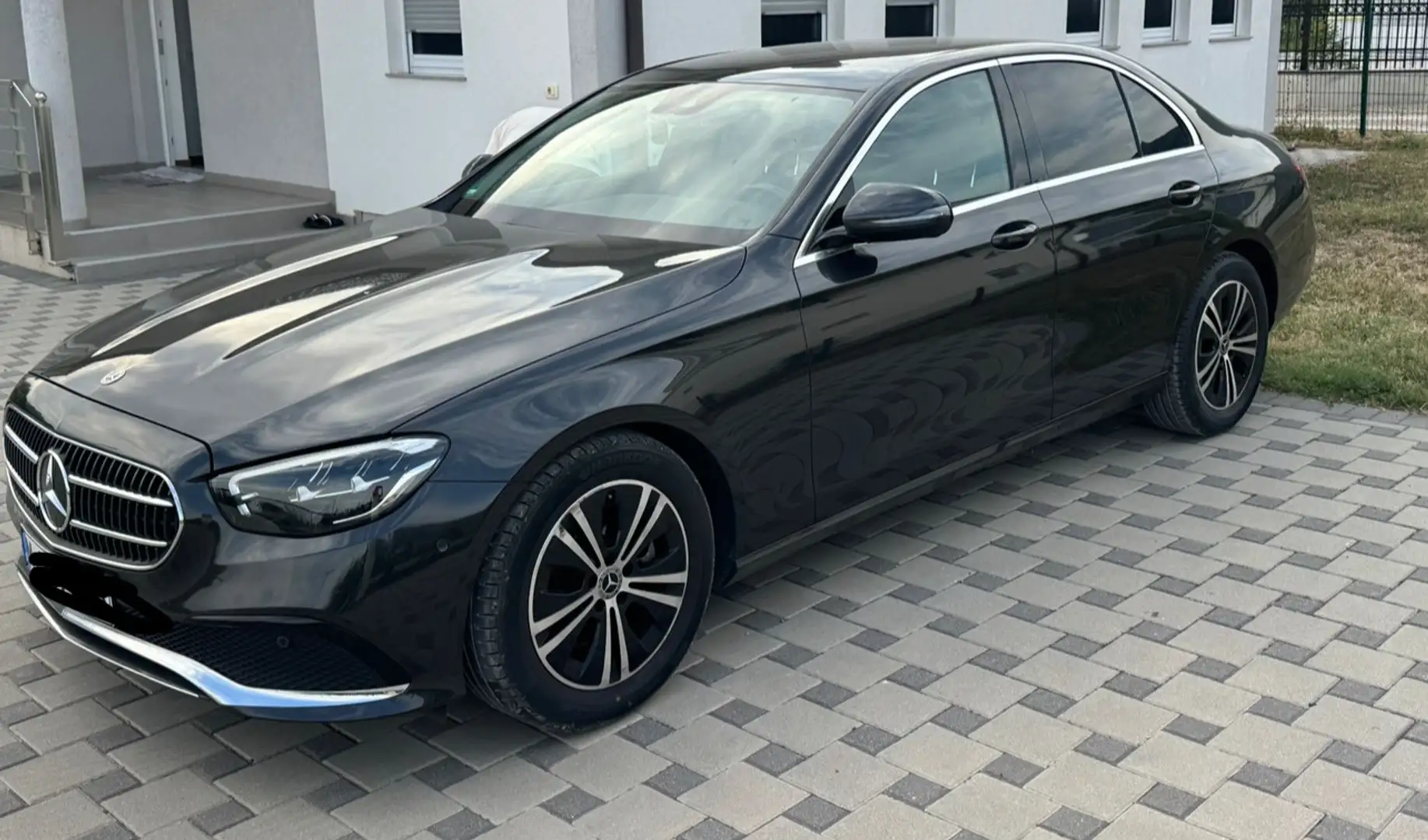 Mercedes-Benz E 220 d 4Matic 9G-TRONIC Avantgarde - 1