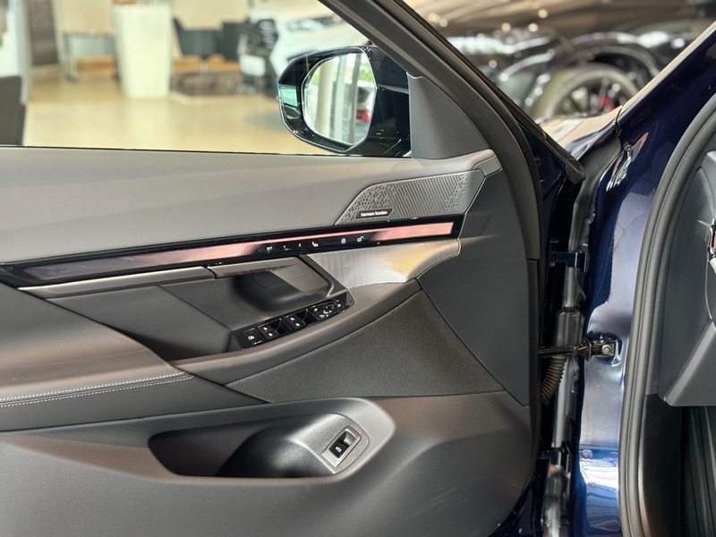 BMW 540 d xDrive Touring M Sportpaket Panorama AHK — photo 16