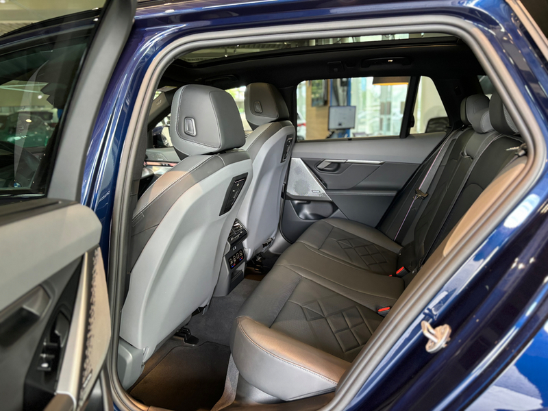 BMW 540 d xDrive Touring M Sportpaket Panorama AHK — photo 26