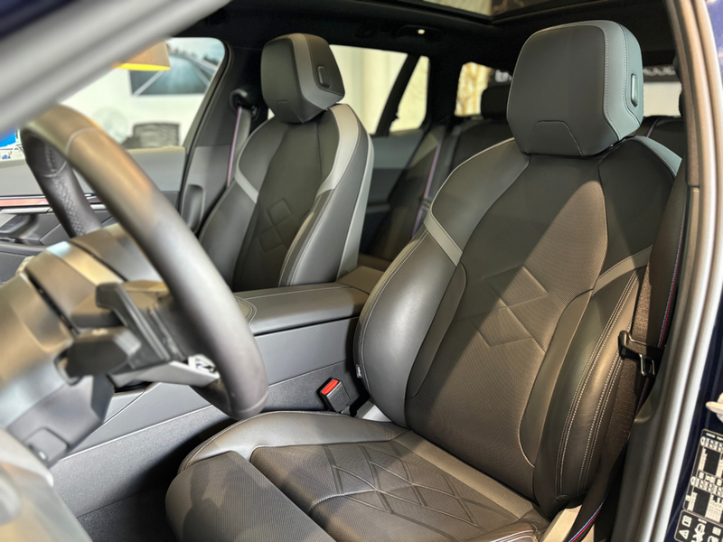 BMW 540 d xDrive Touring M Sportpaket Panorama AHK — photo 25