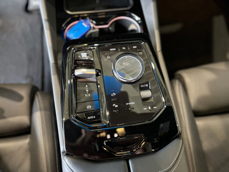 BMW 540 d xDrive Touring M Sportpaket Panorama AHK — photo 21