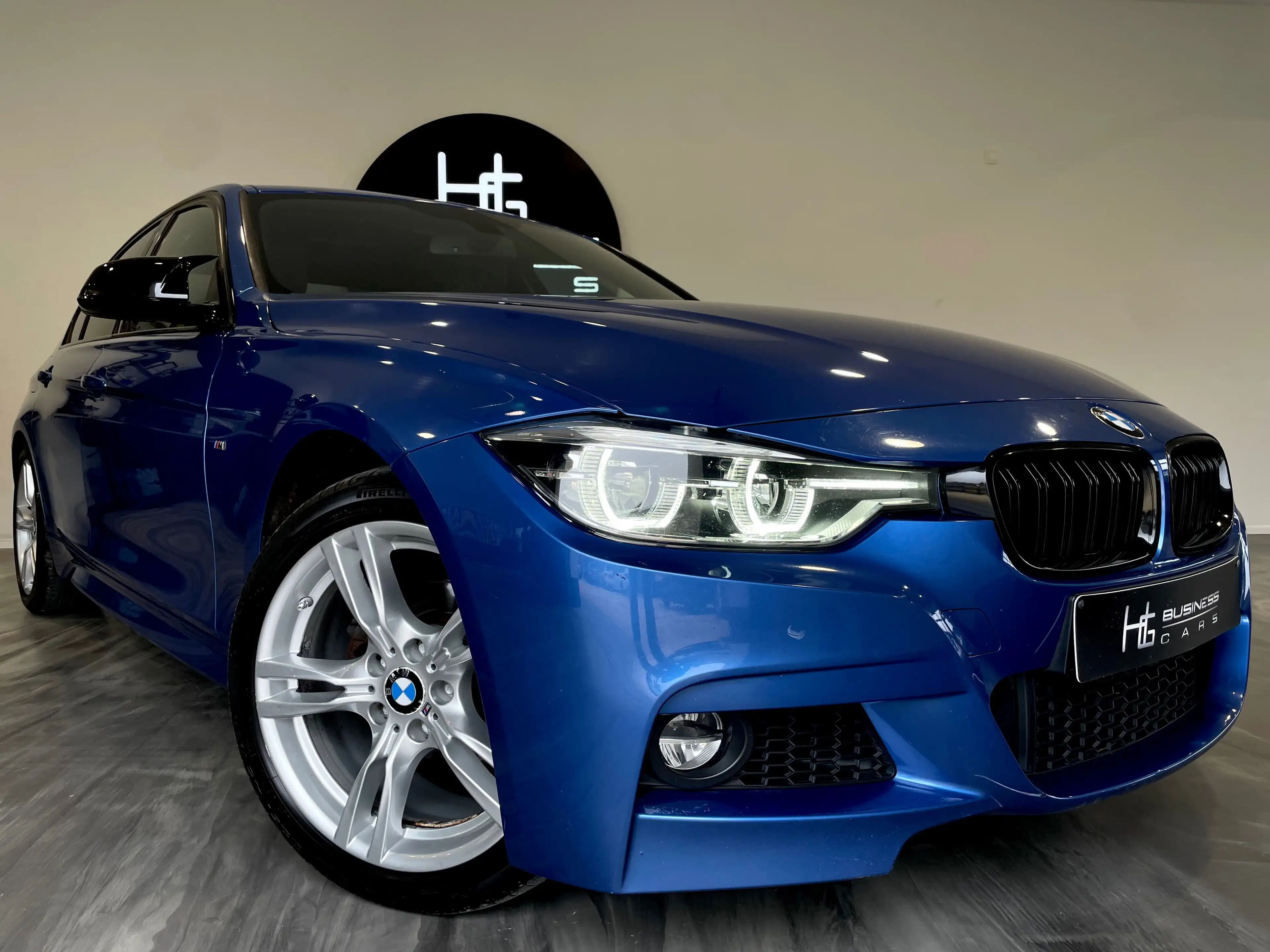 BMW 318 iA/ PACK M/ SHADOW LINE/ APPLE CARPLAY/ FULL LED/ CUIR/ CLIM — photo 3