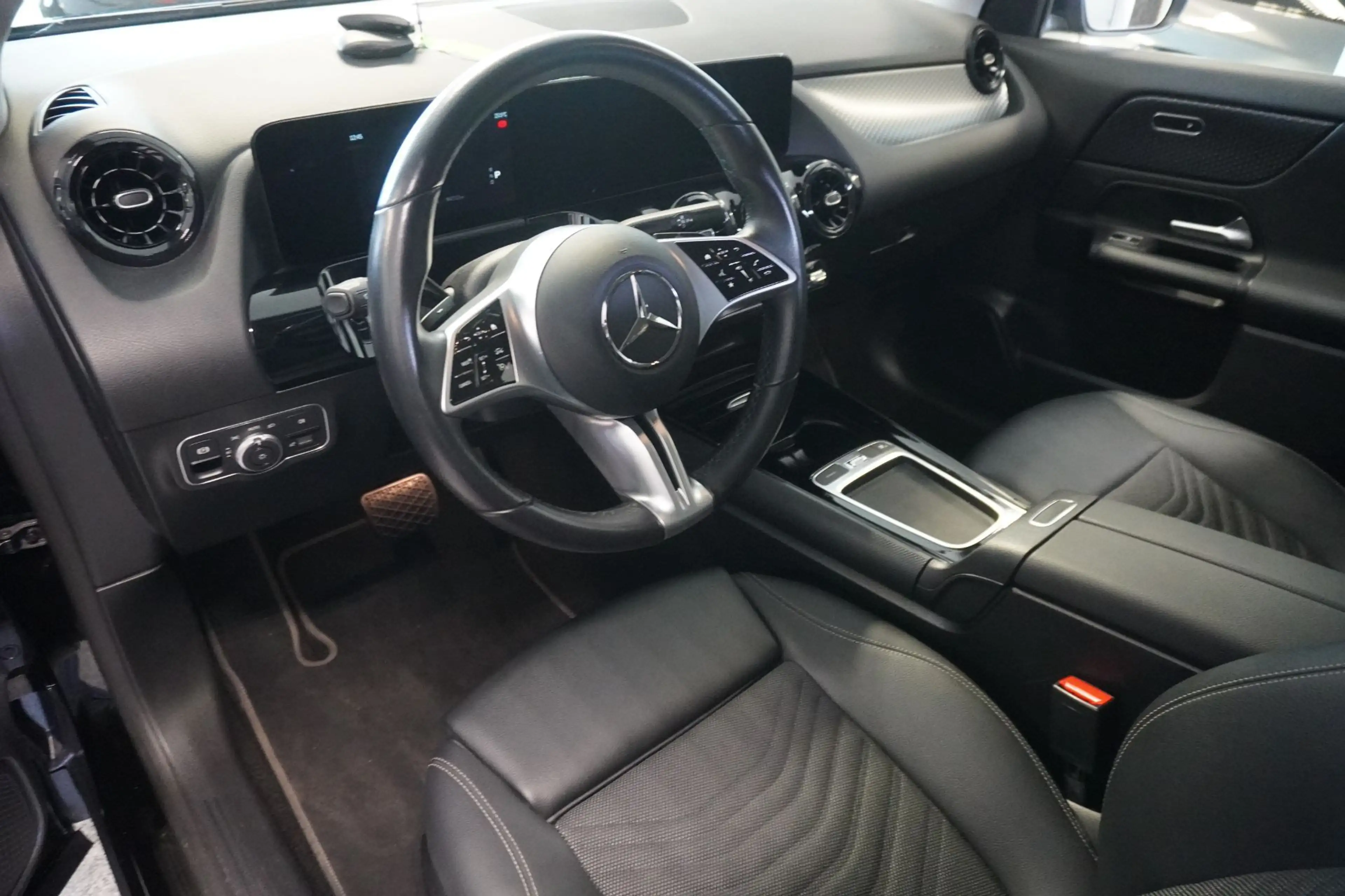 Mercedes-Benz GLA 180 Aut. MY24/LED/Kam./SHZ — photo 7