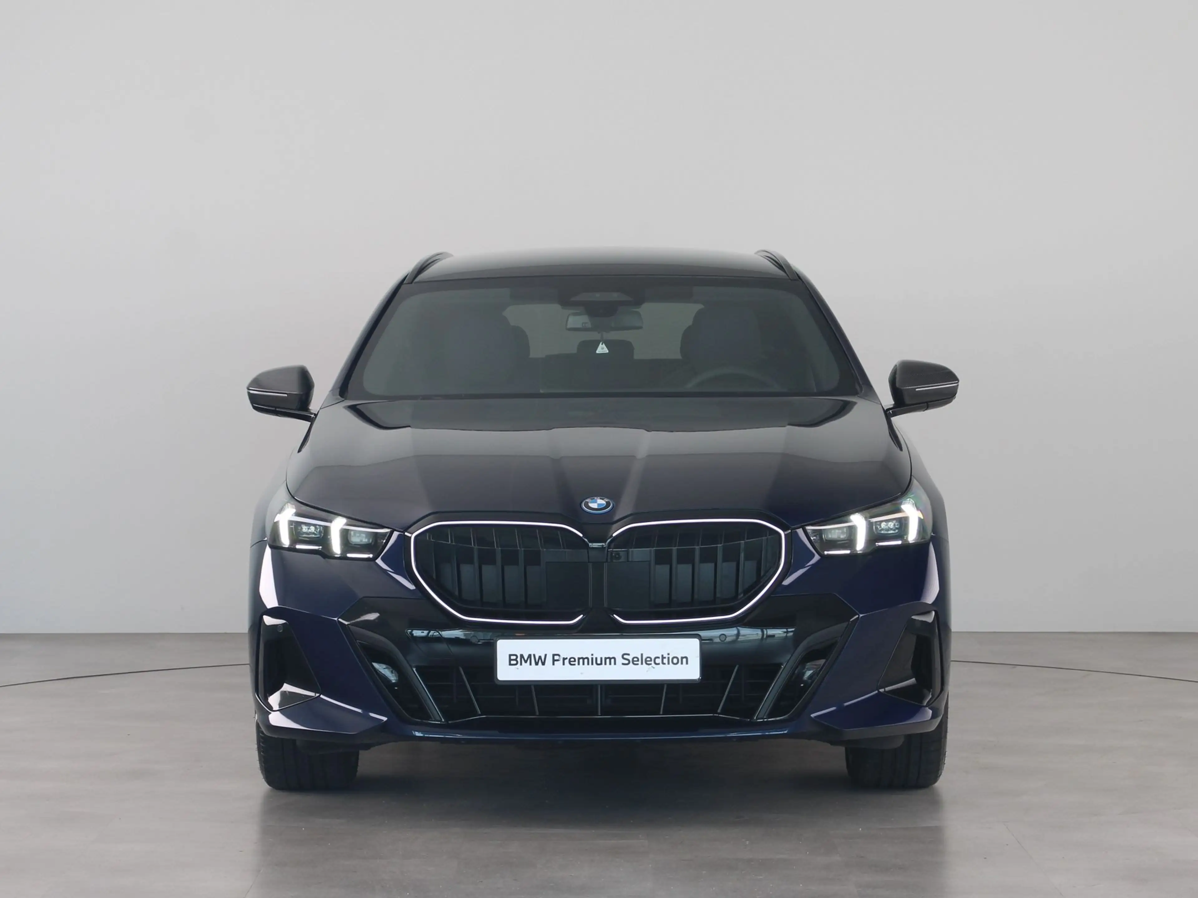 BMW 550 5 Serie 550e Touring xDrive — photo 8
