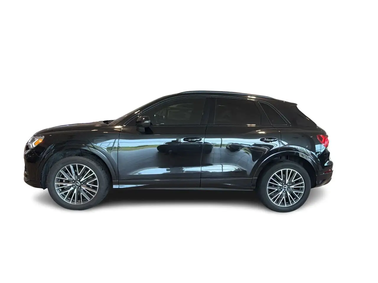Audi Q3 photo Audi Q3