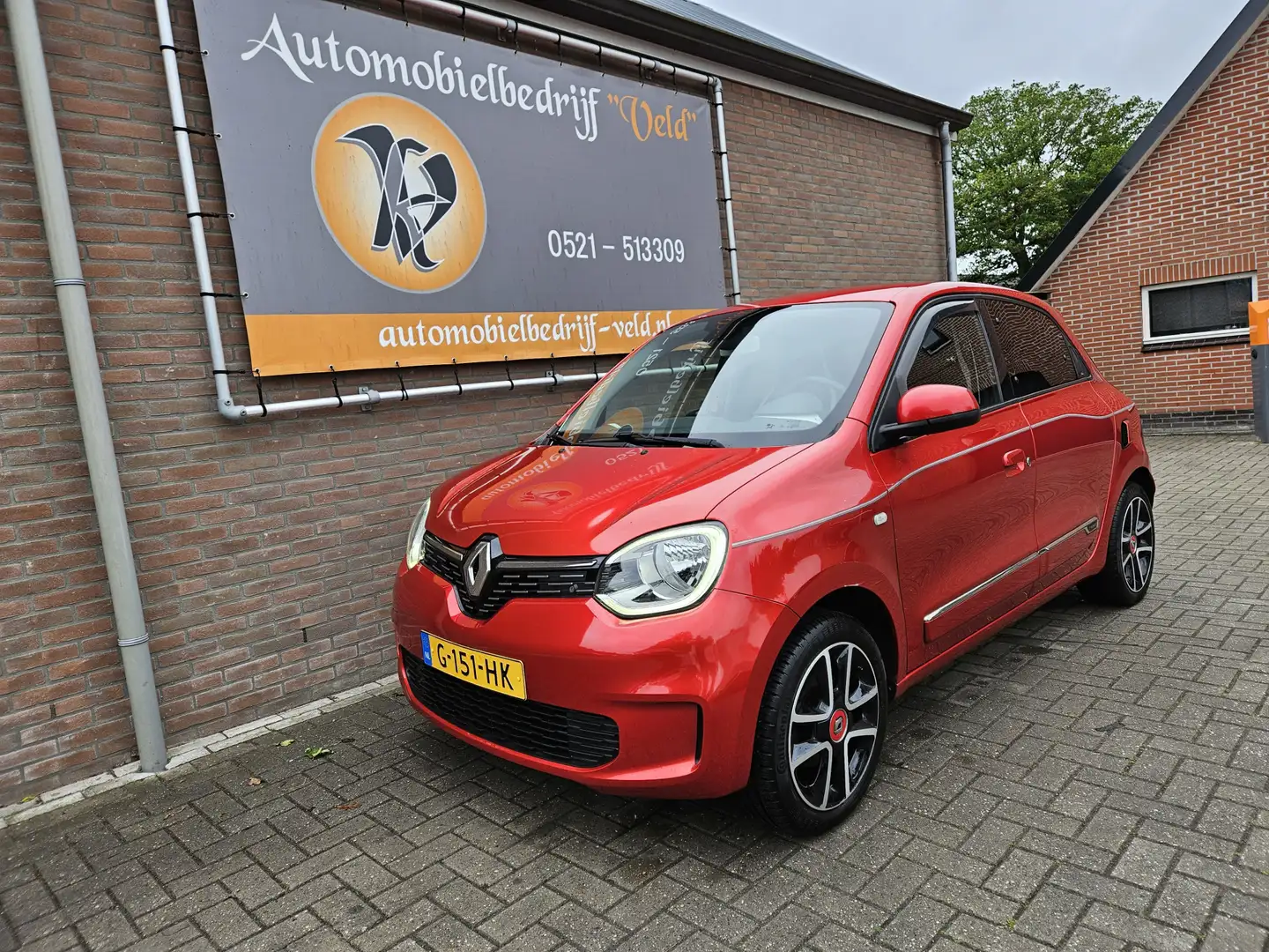 Renault Twingo 1.0 SCe Intens Rood - 1