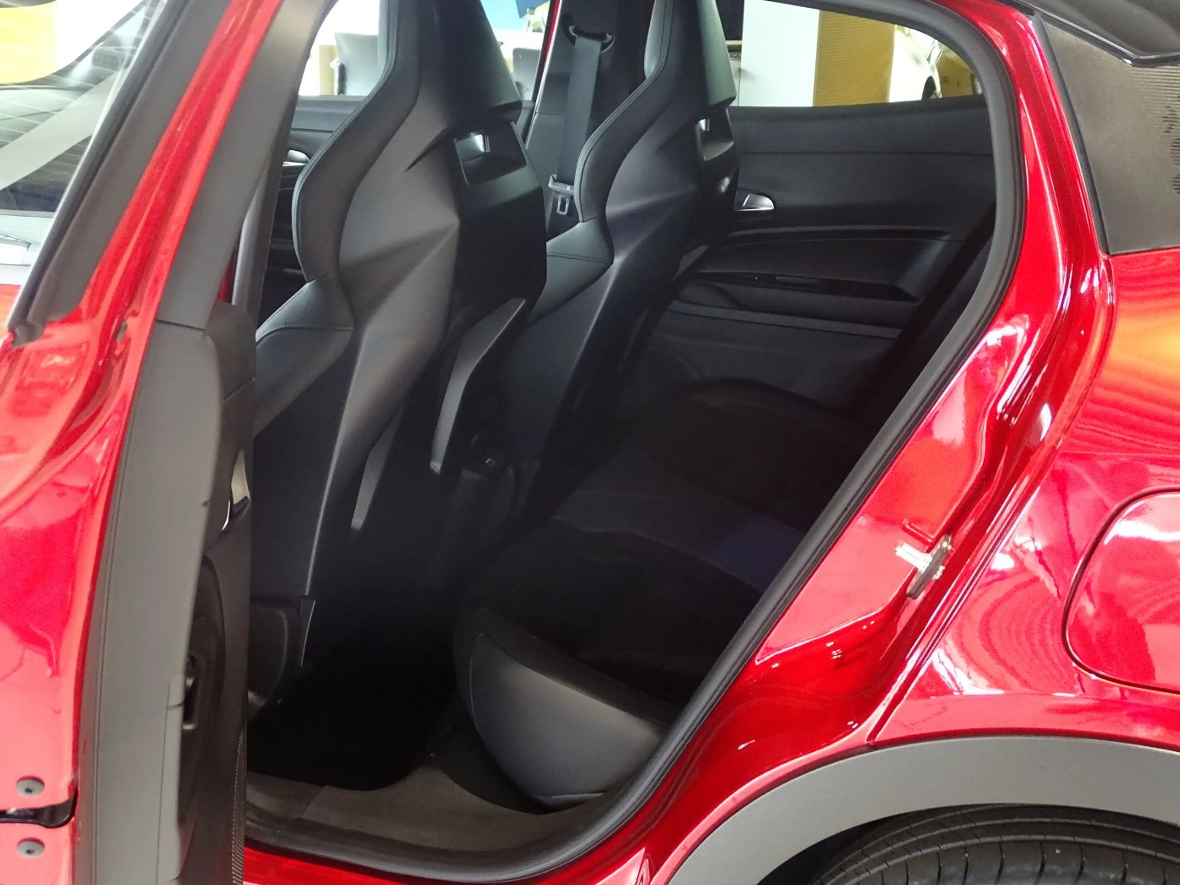Alfa Romeo Junior SPECIALE 1.2 VGT Mild Hybrid LED+Navi+LM — photo 14