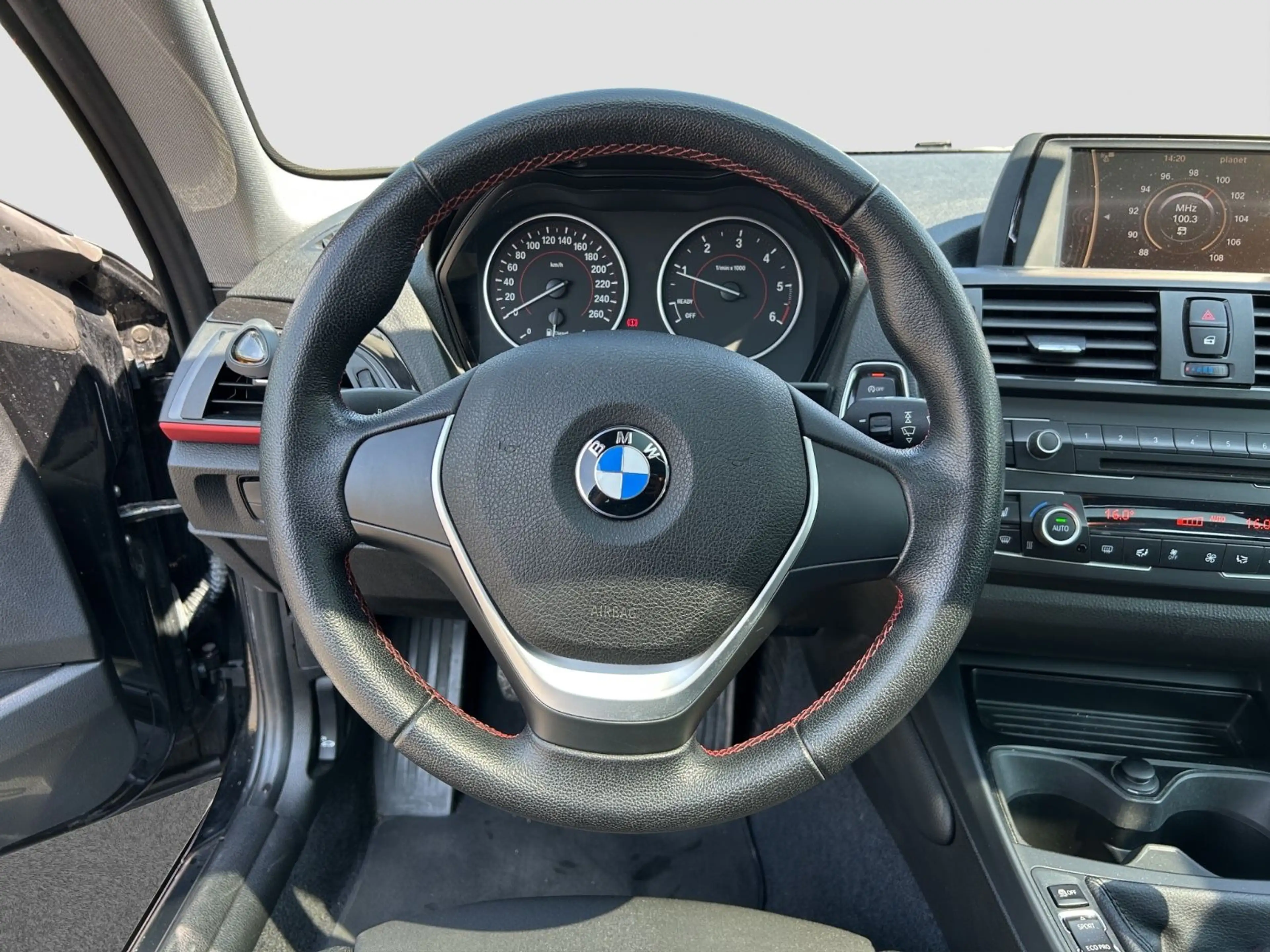 BMW 120 d xDrive SportLine/SD/1.HAND/AHK/SITZHEIZUNG — photo 14