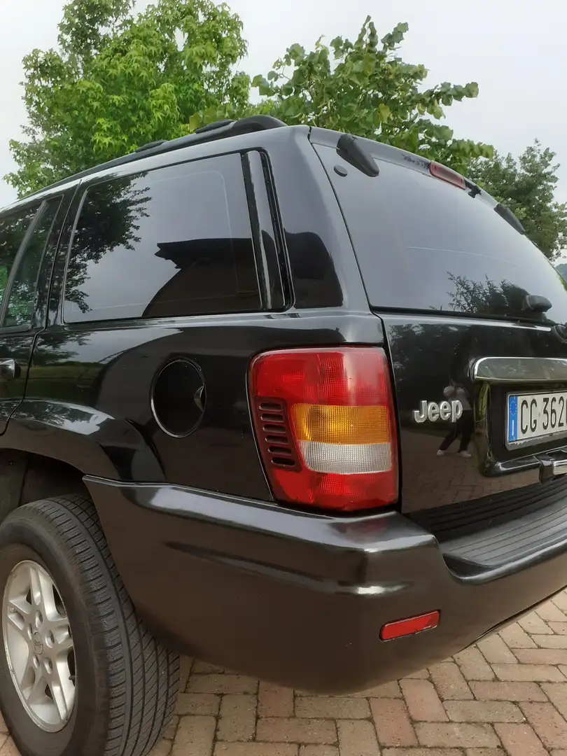 Jeep Grand Cherokee CRD 2.7 Overland Negro - 2