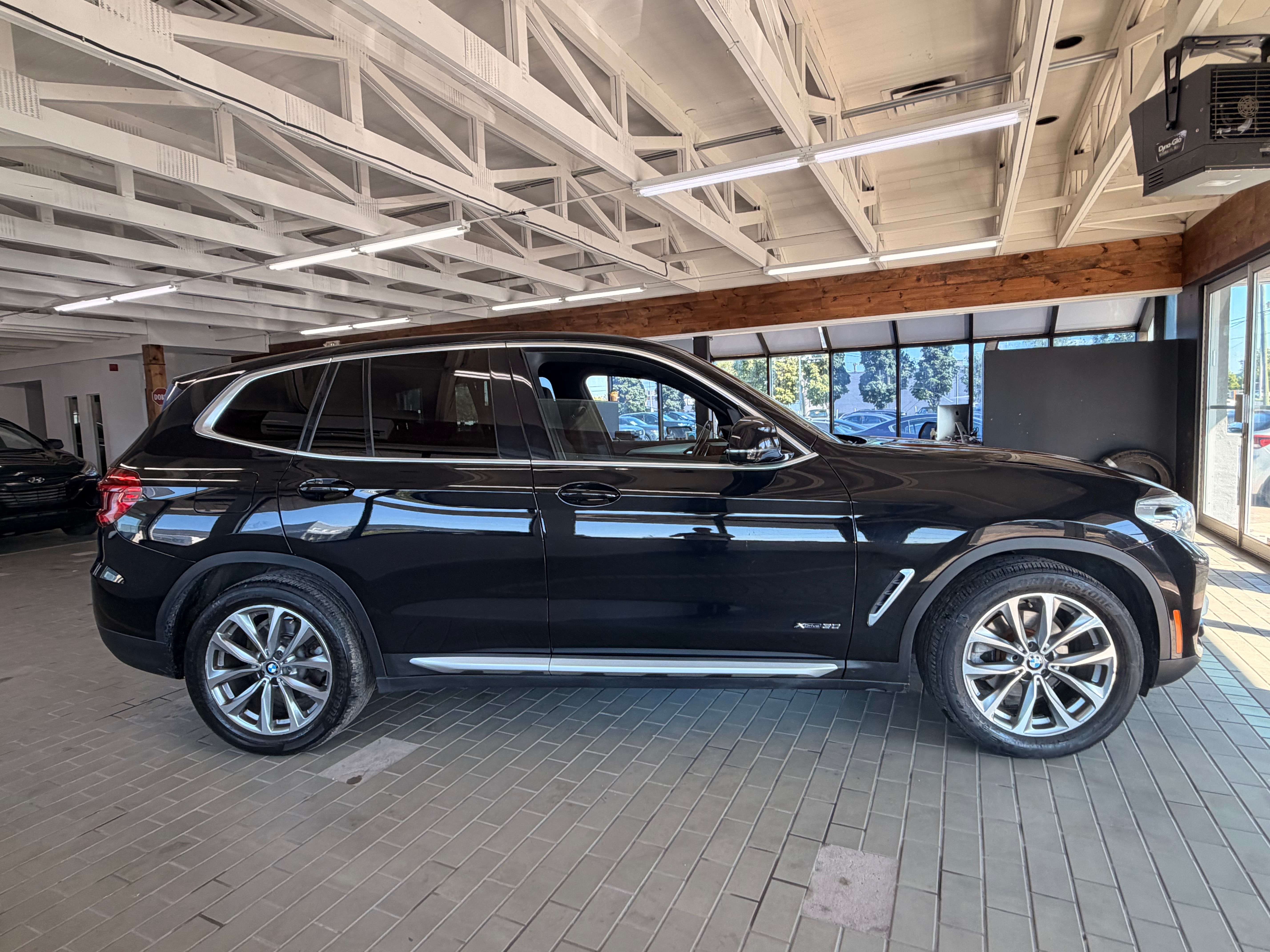 2018 BMW X3 xDrive30i - Image 5