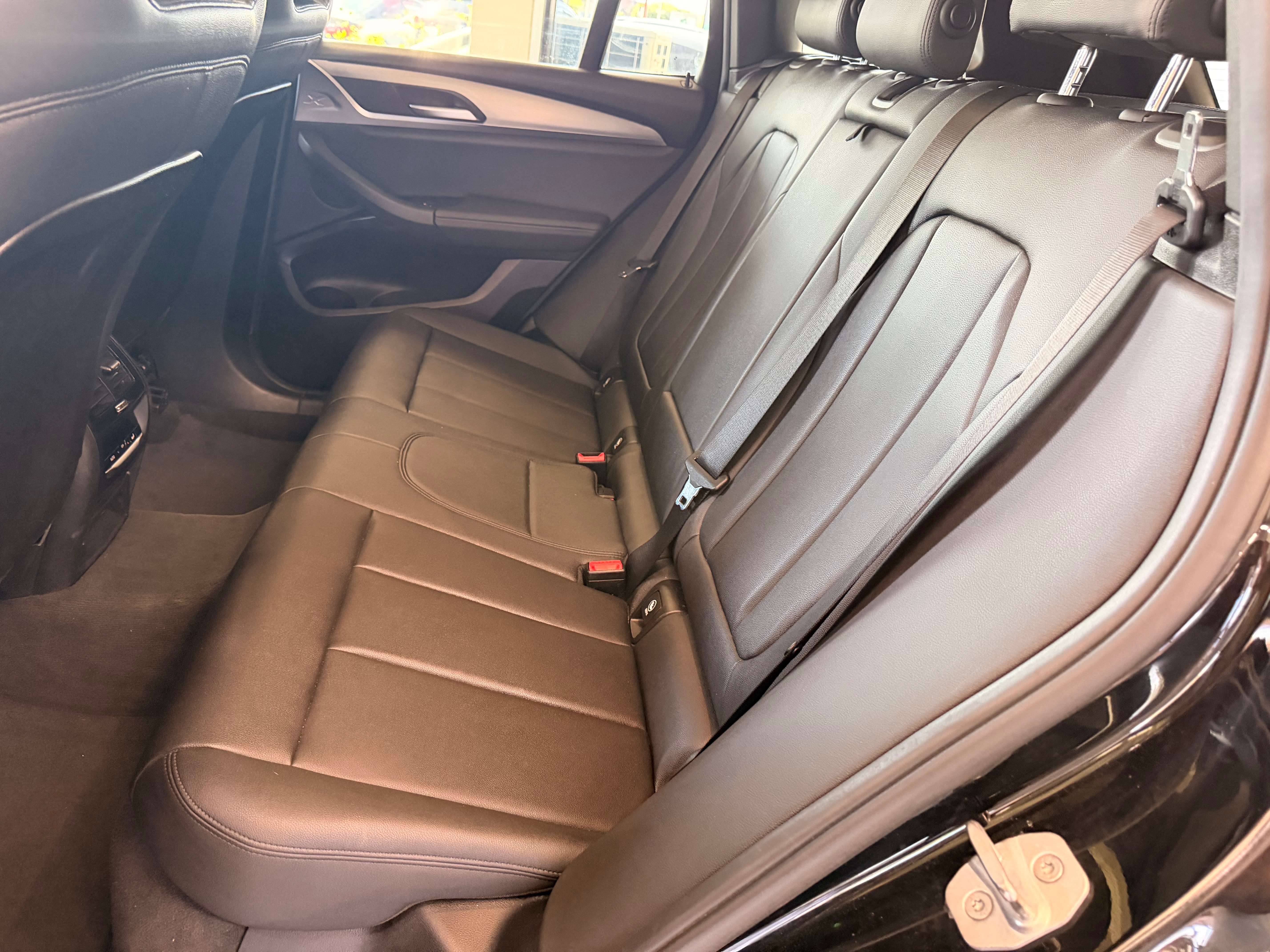 2018 BMW X3 xDrive30i - Image 15