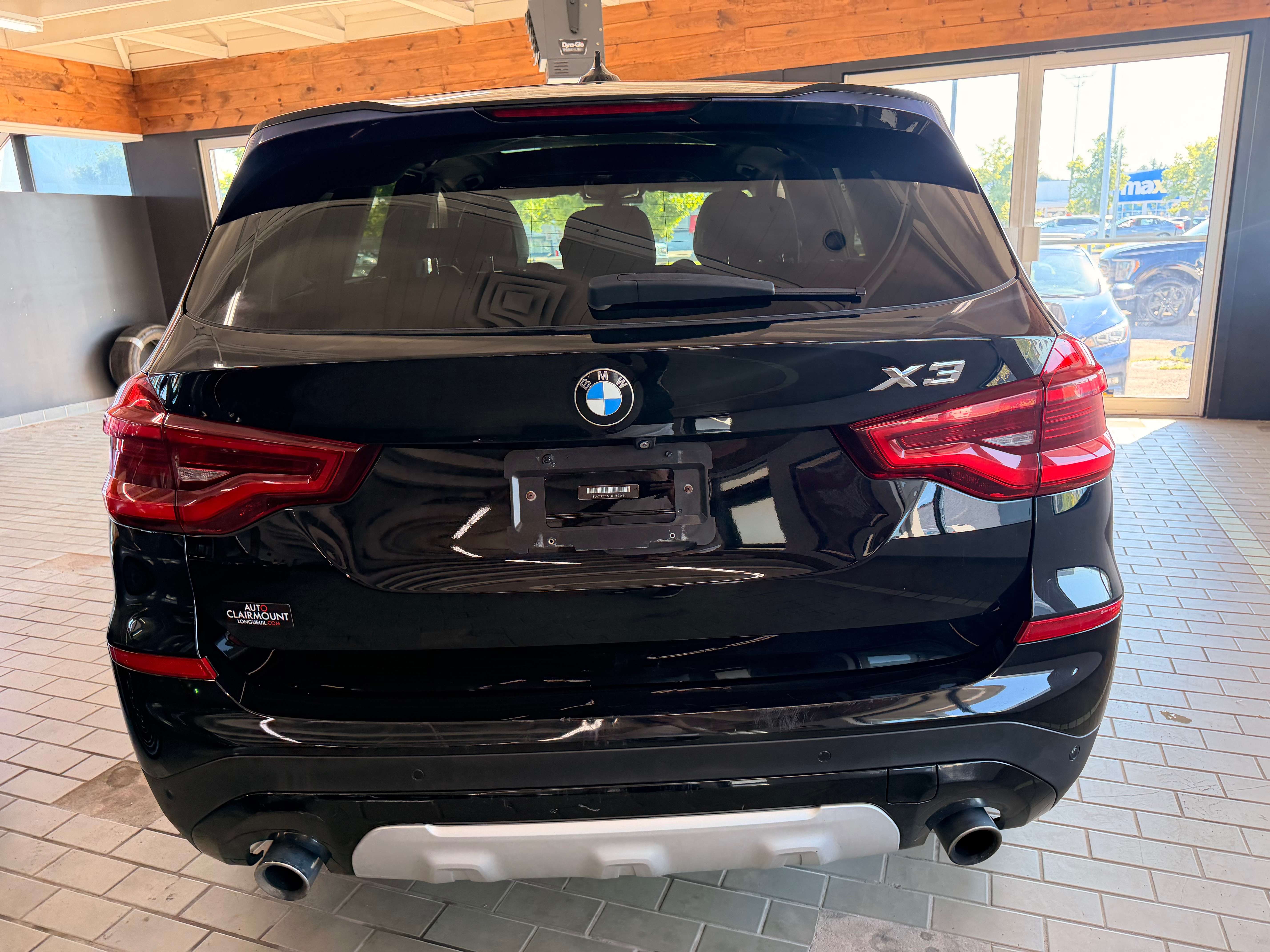 2018 BMW X3 xDrive30i - Image 3