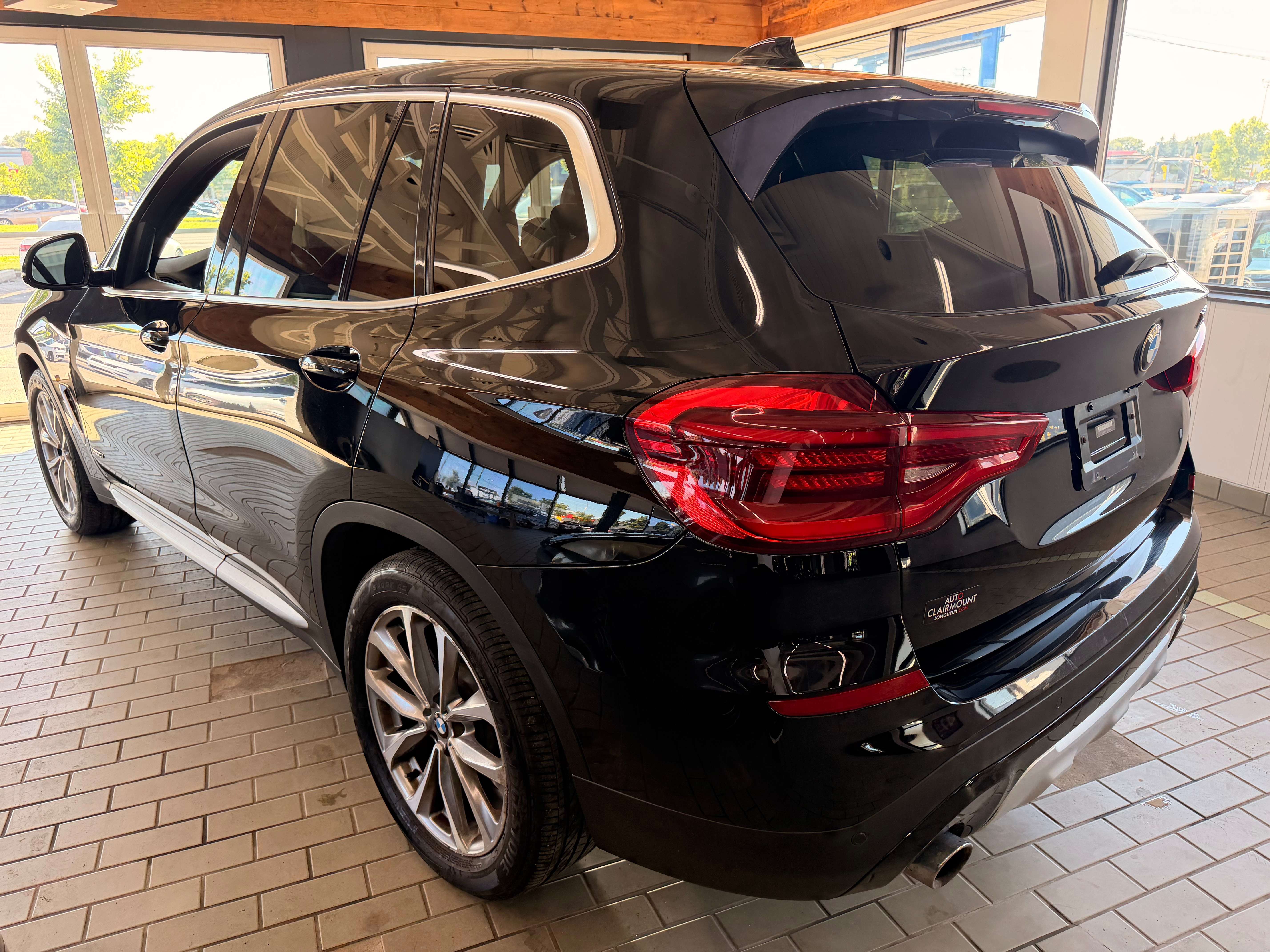 2018 BMW X3 xDrive30i - Image 2