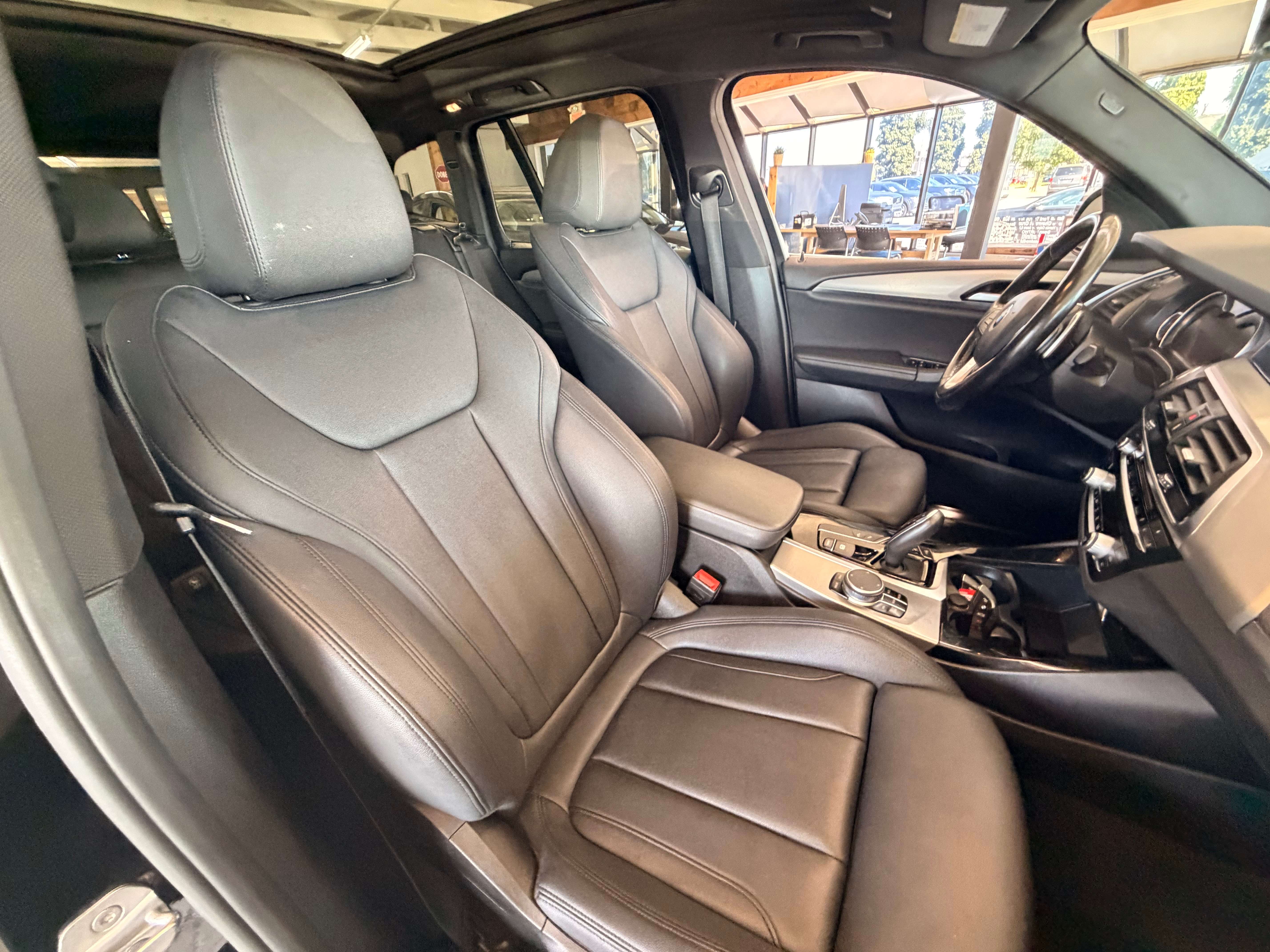 2018 BMW X3 xDrive30i - Image 11