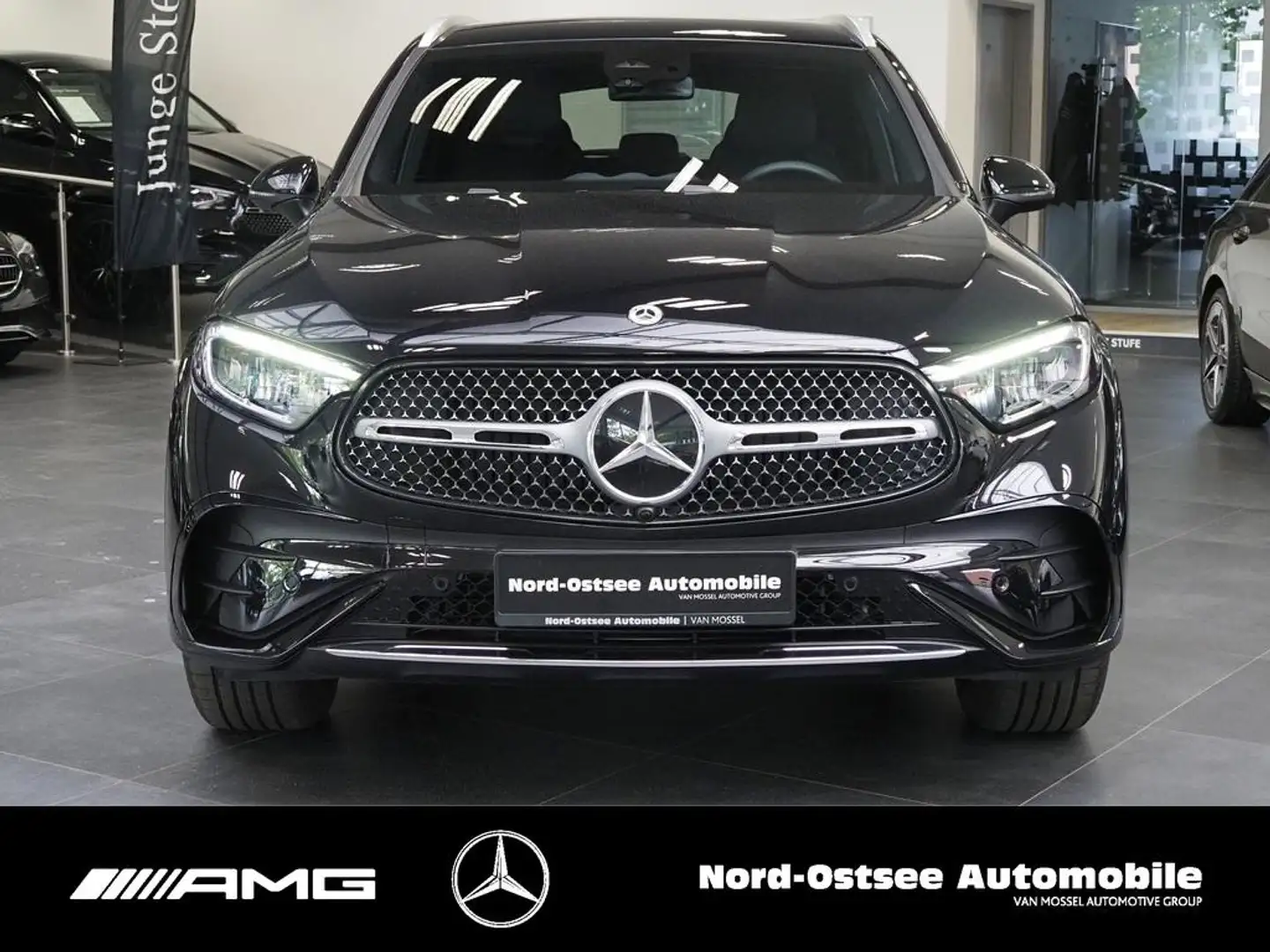 Mercedes-Benz GLC 300 d 4M AMG KAMERA DISTRONIC KEYLESS LED Noir - 2